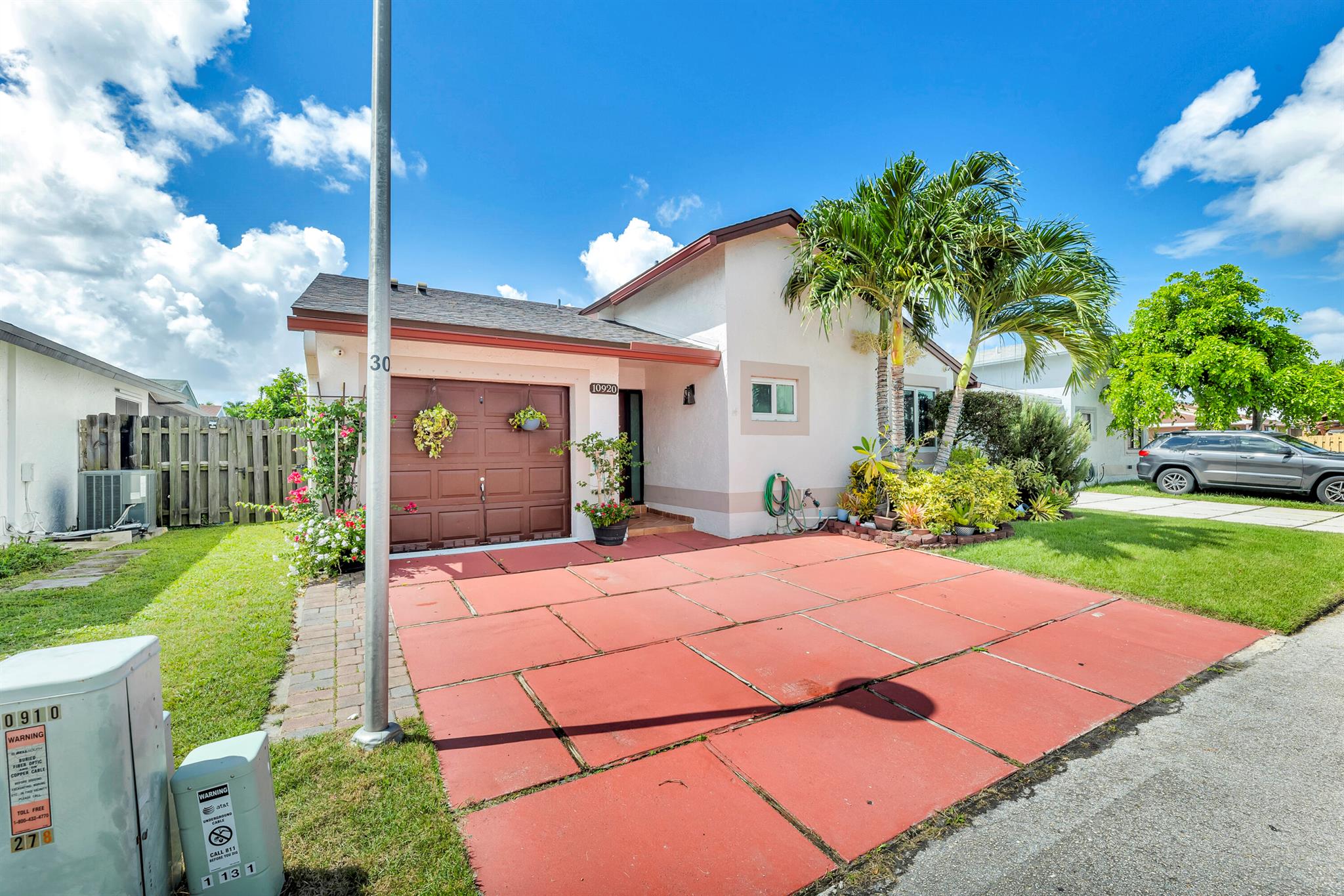 PEMBROKE LAKES SOUTH - Residential