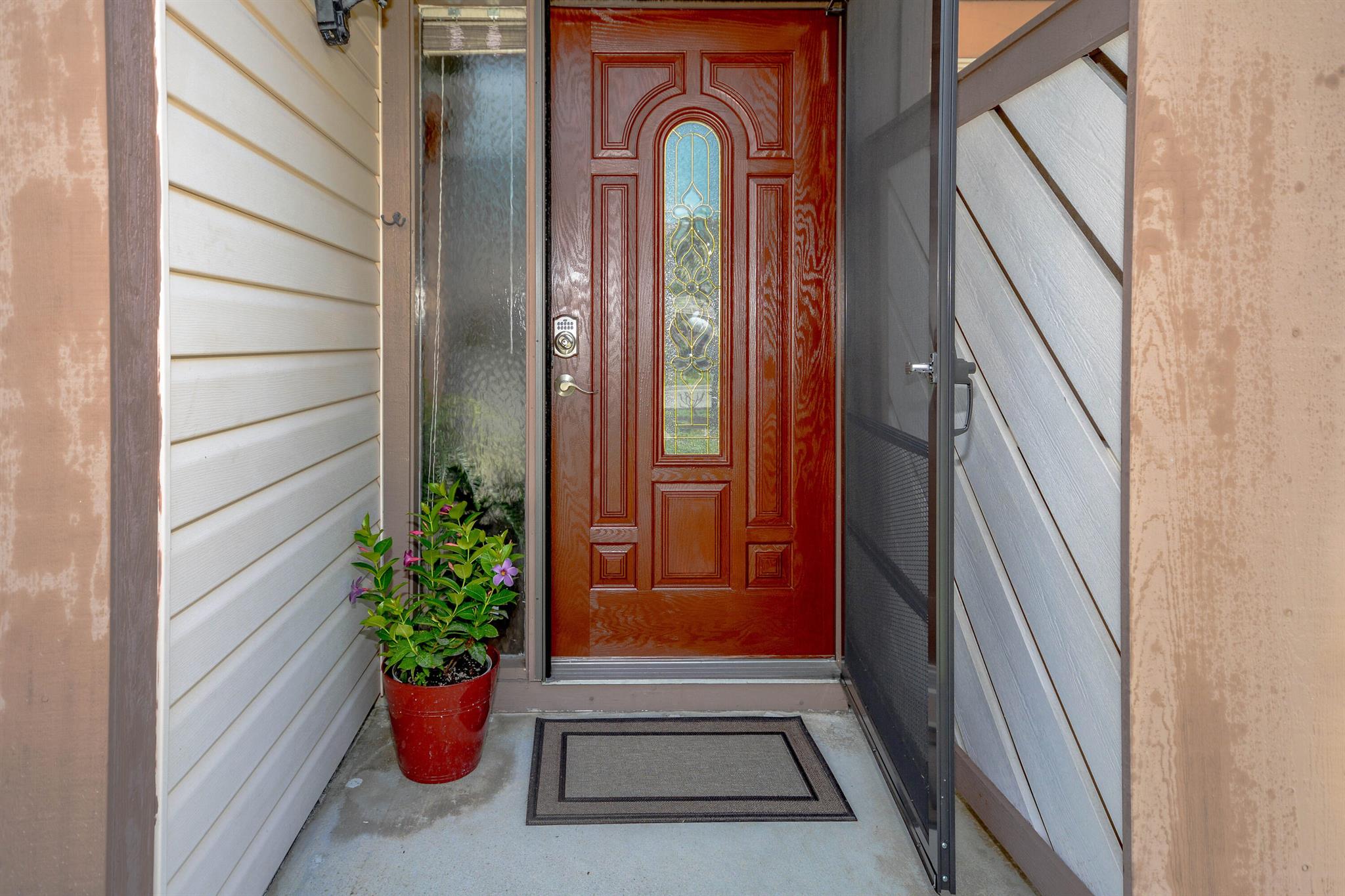 122 Sherwood Circle 10b