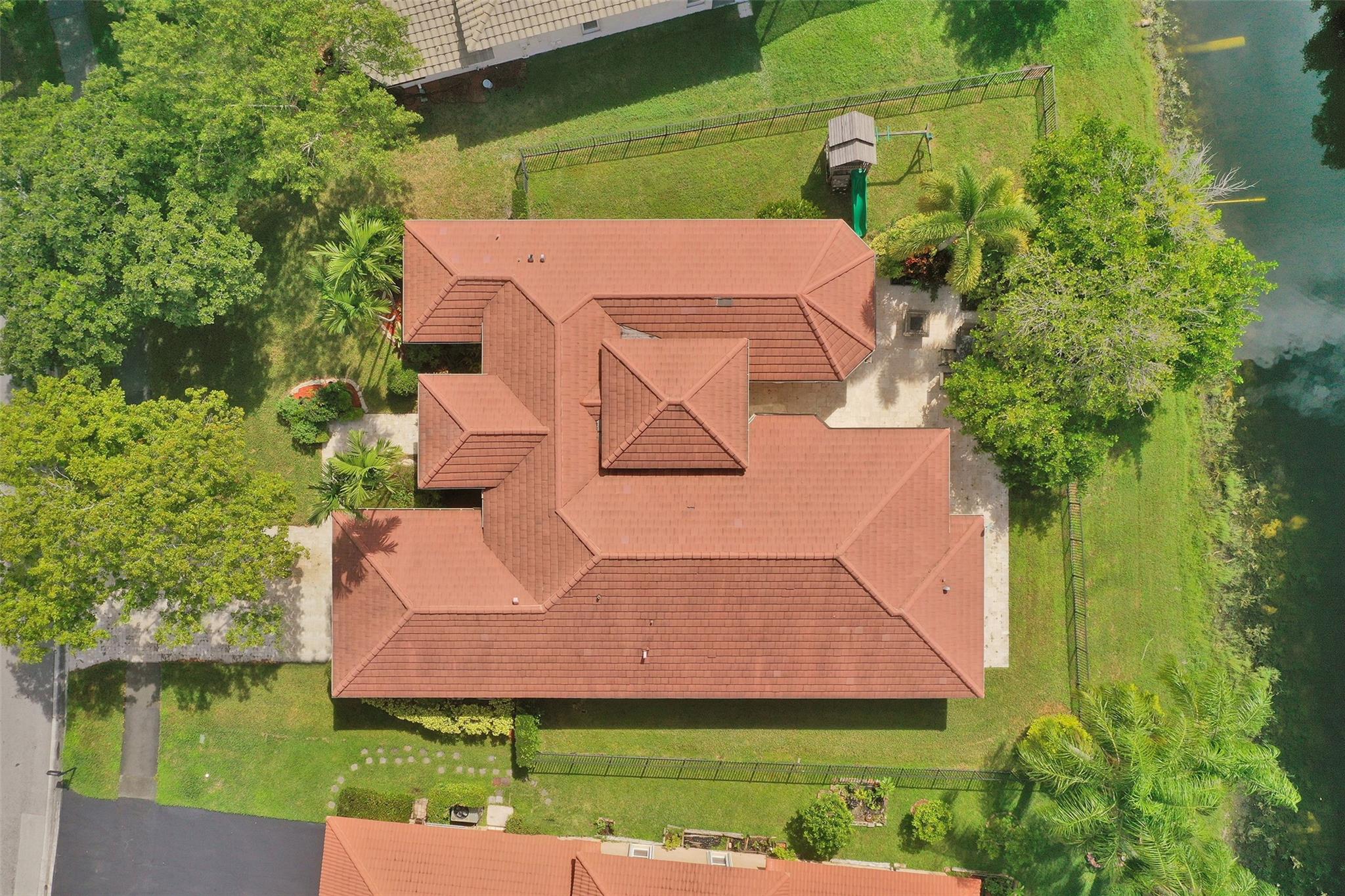 Kensington 146-39 B - Residential