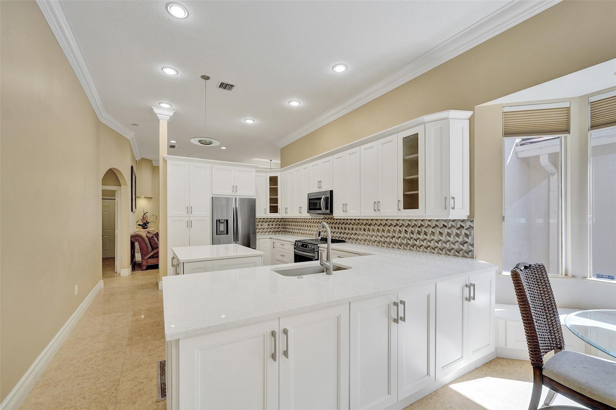 Kensington 146-39 B - Residential