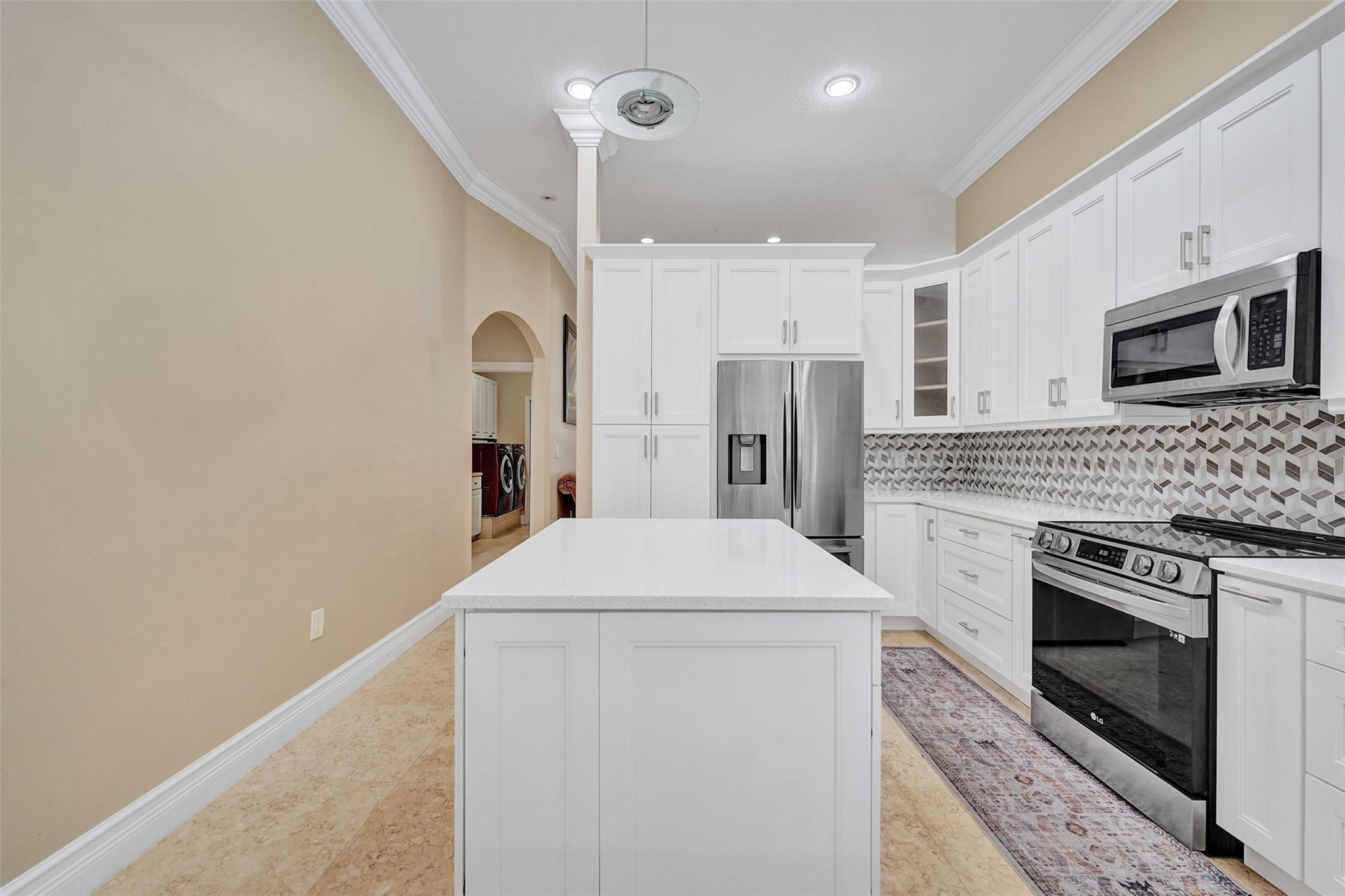 Kensington 146-39 B - Residential