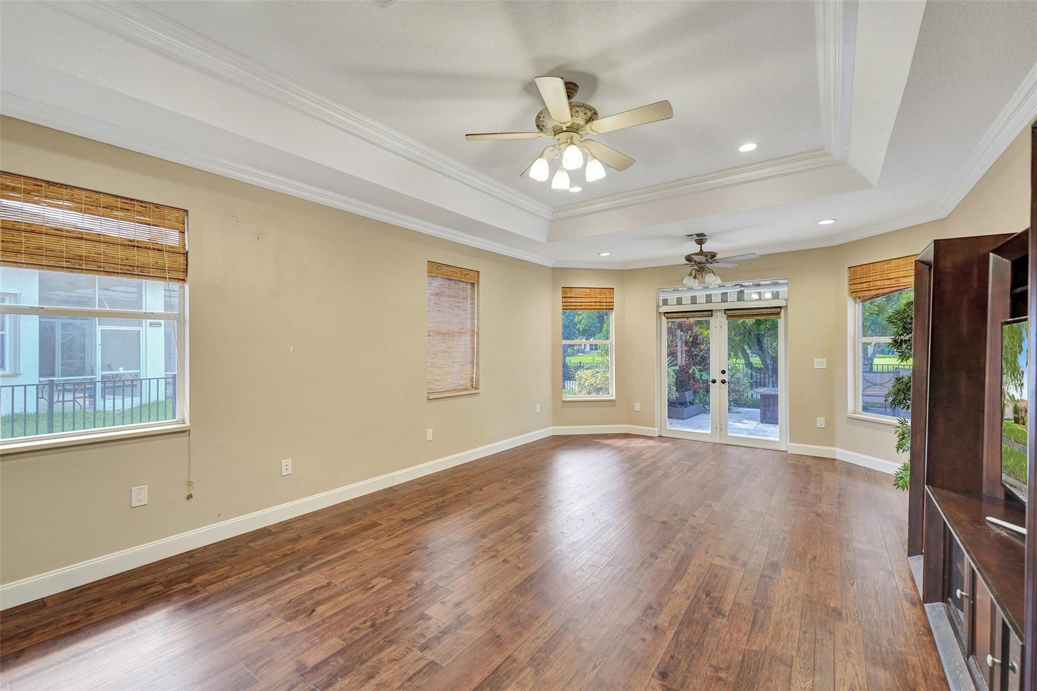 Kensington 146-39 B - Residential
