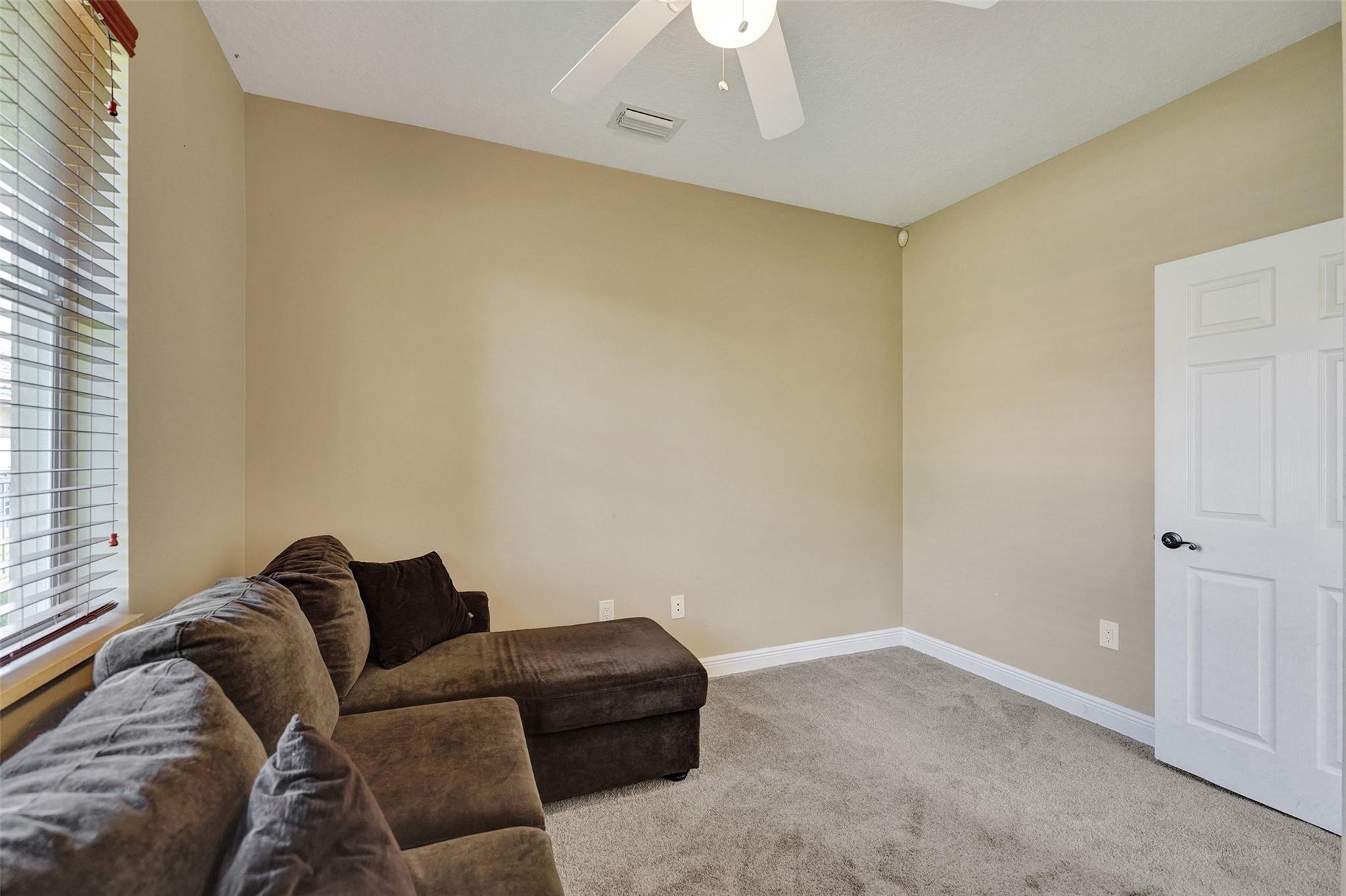 Kensington 146-39 B - Residential