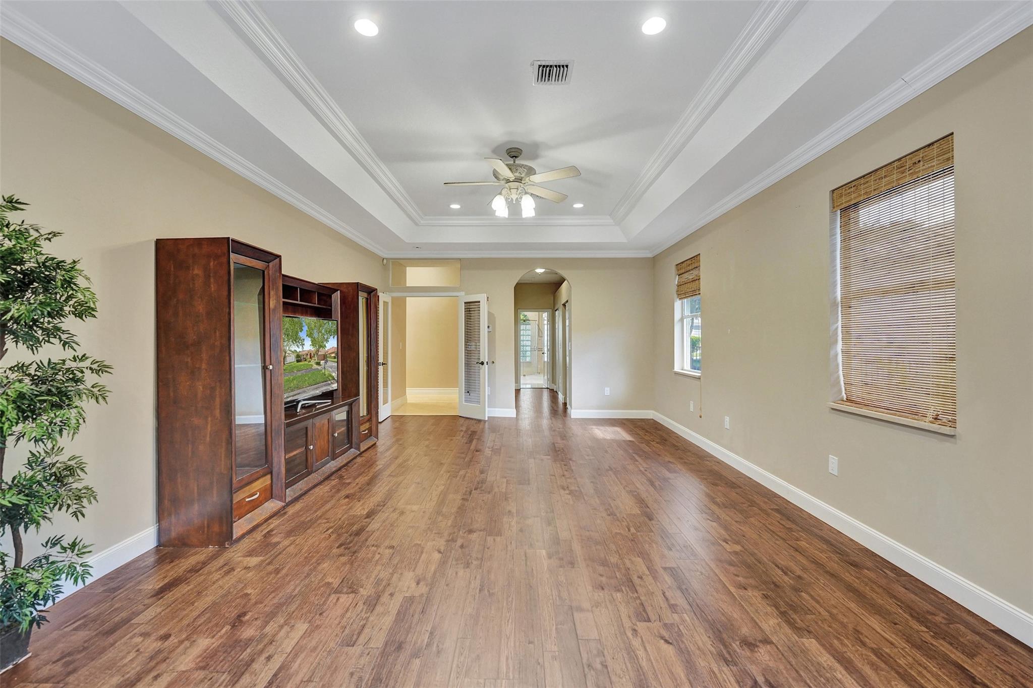 Kensington 146-39 B - Residential