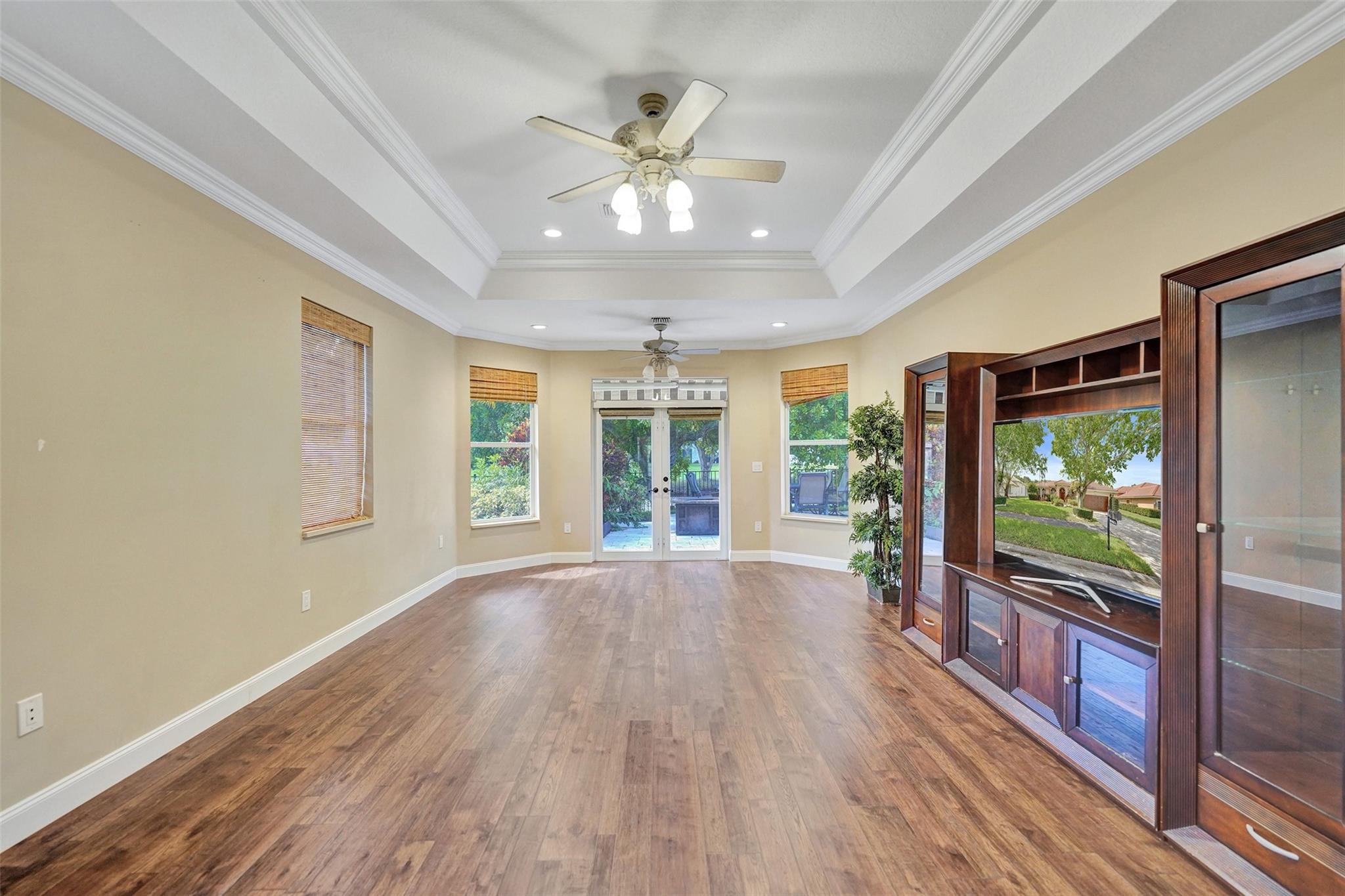 Kensington 146-39 B - Residential