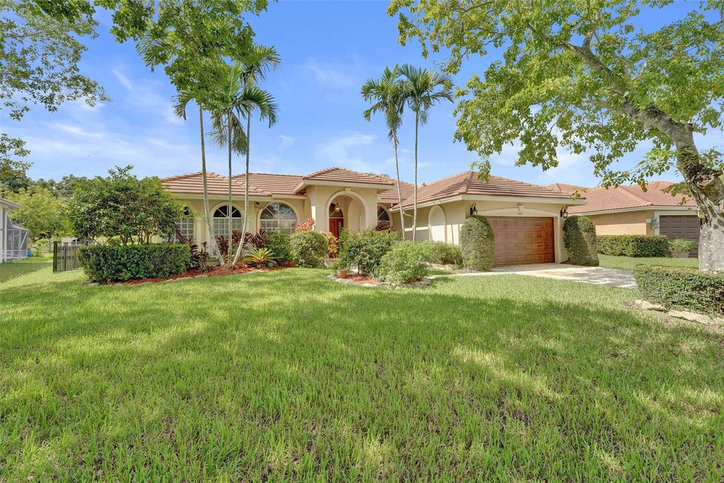 Photo of 4869 Kensington Circle, Coral Springs, FL 33076 (MLS # F10527505)