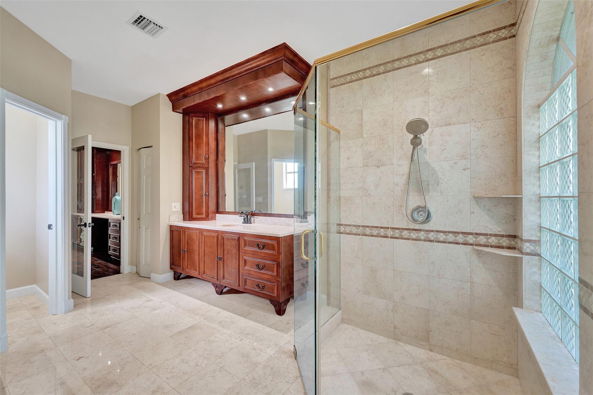 Kensington 146-39 B - Residential