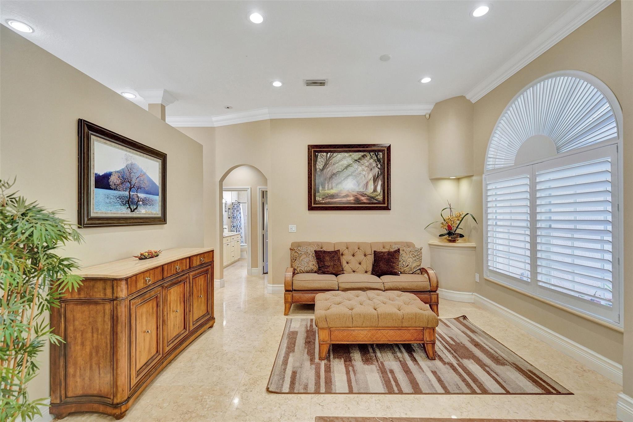 Kensington 146-39 B - Residential