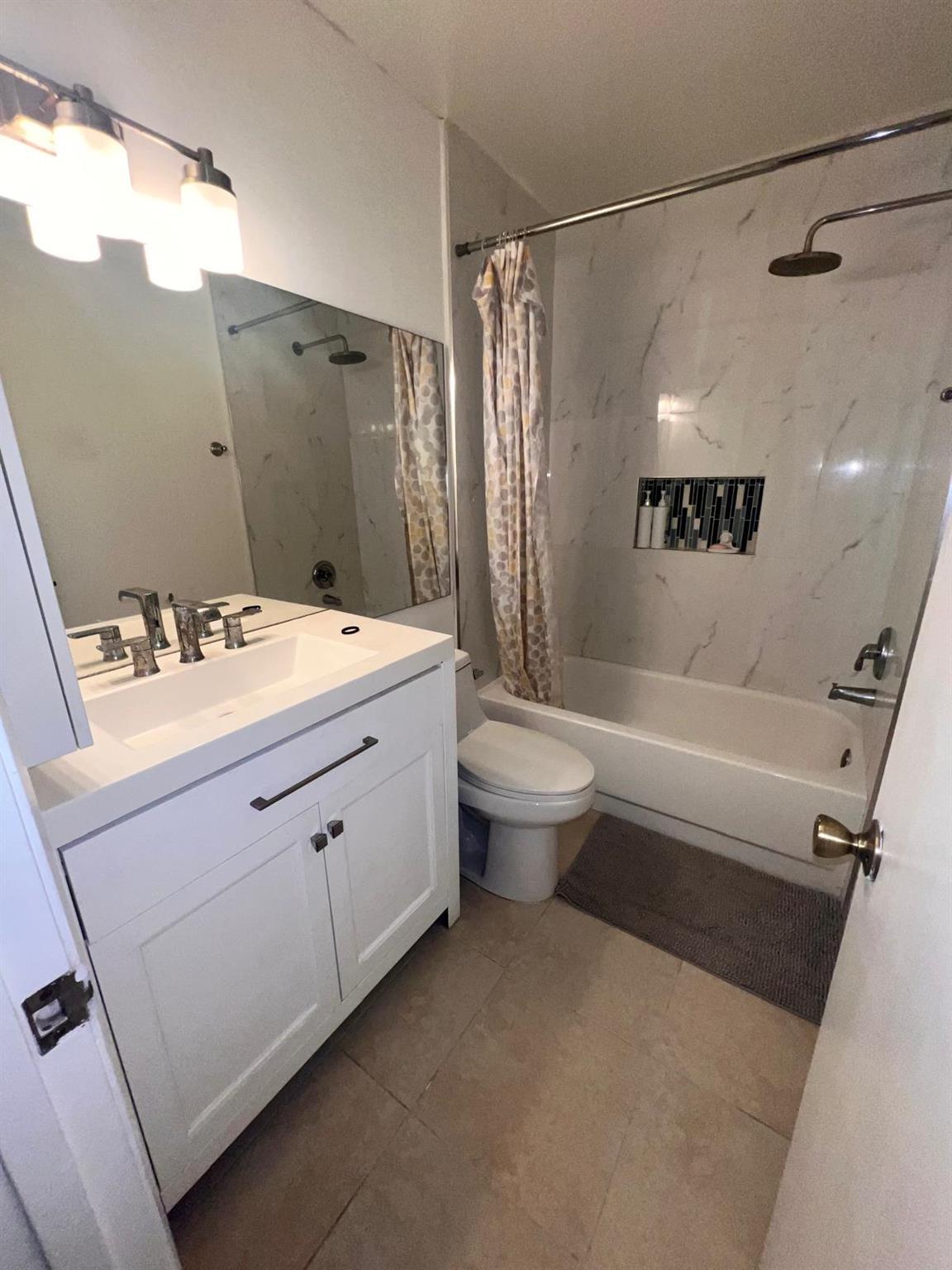 TARTAN COCONUT CREEK PHAS - Residential