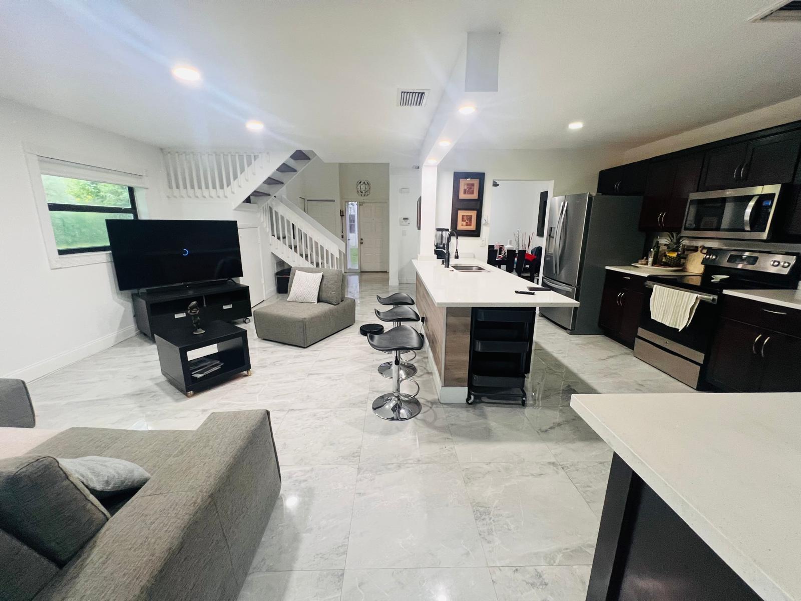 TARTAN COCONUT CREEK PHAS - Residential