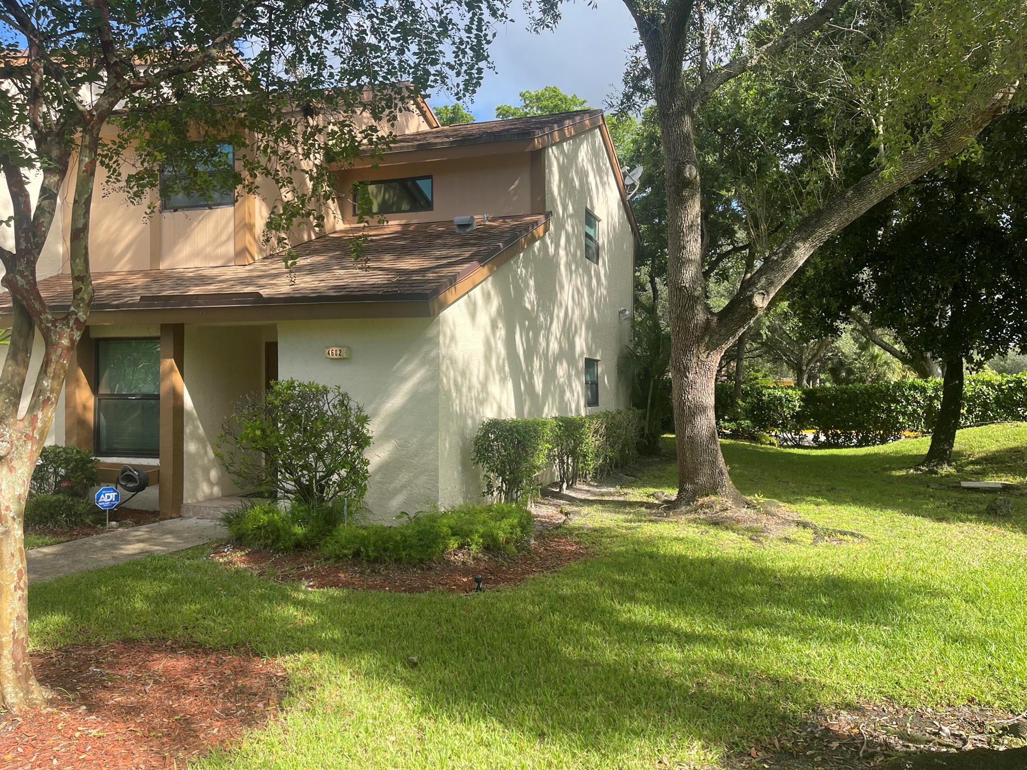 TARTAN COCONUT CREEK PHAS - Residential