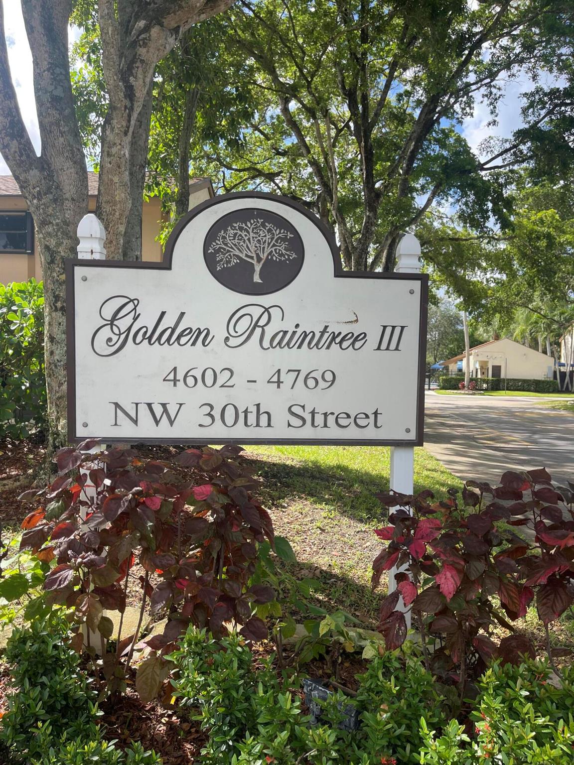 TARTAN COCONUT CREEK PHAS - Residential
