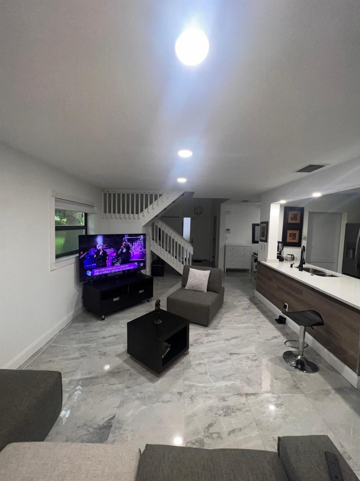 TARTAN COCONUT CREEK PHAS - Residential