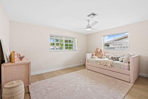 Tiny photo for 44 FORT ROYAL Isle, Fort Lauderdale, FL 33308 (MLS # B26052591)