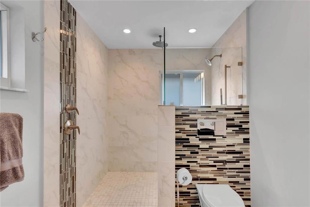 Coral Ridge Country Club - Residential