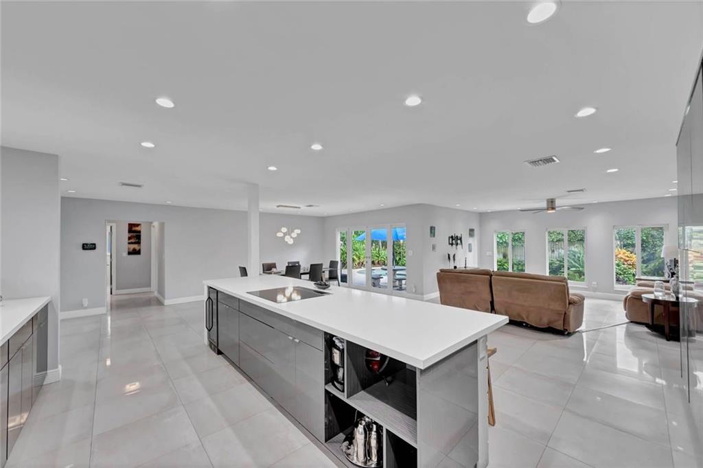 Coral Ridge Country Club - Residential