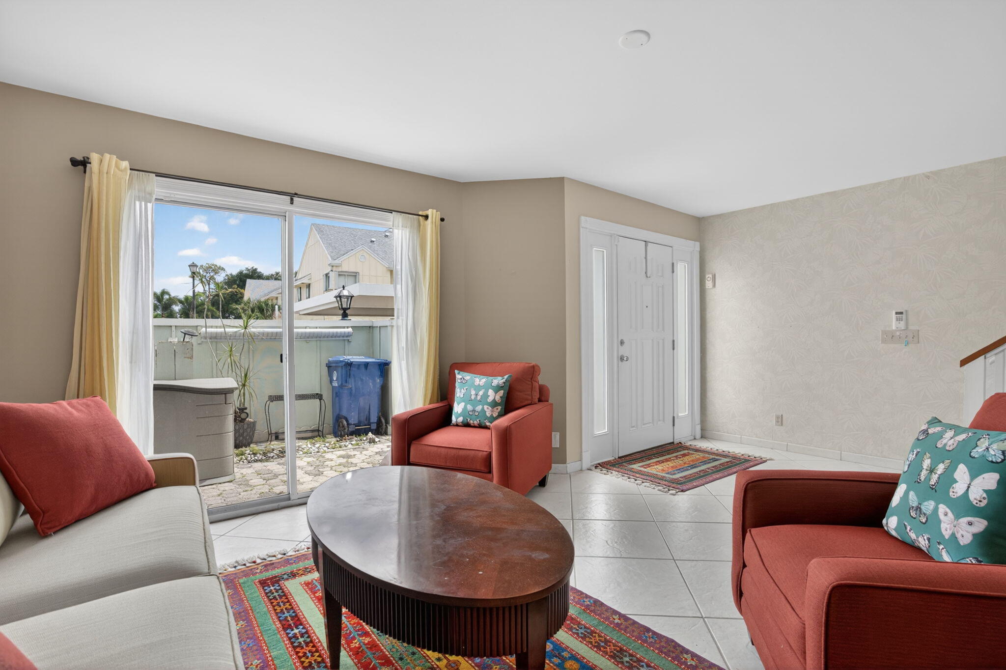 RIVERWALK 2 - Residential