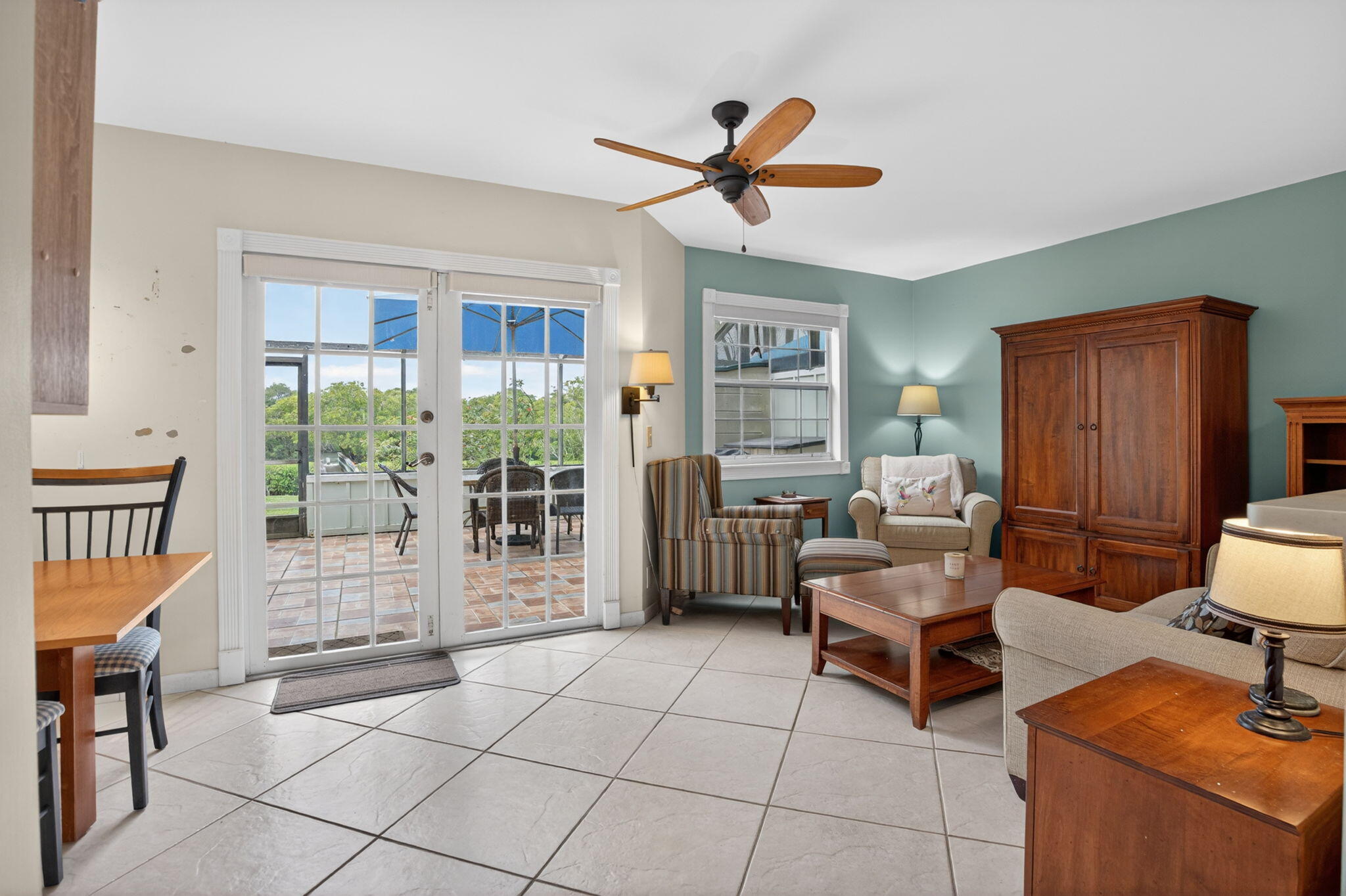 RIVERWALK 2 - Residential
