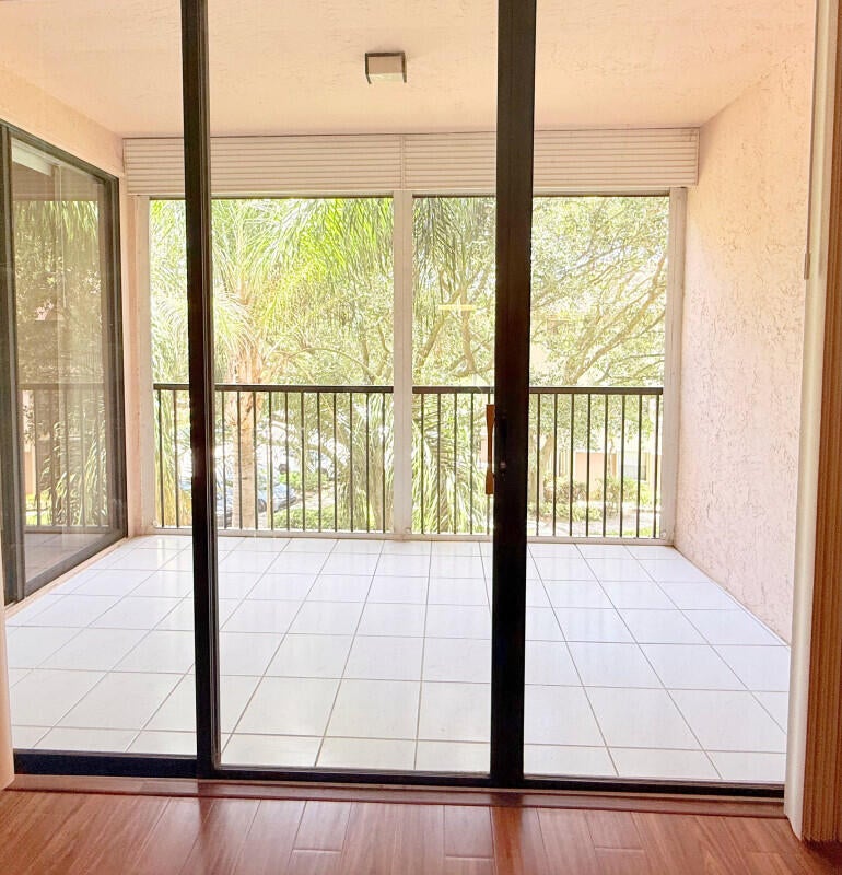 4300 NW 30th Street 343, Coconut Creek FL 33066
