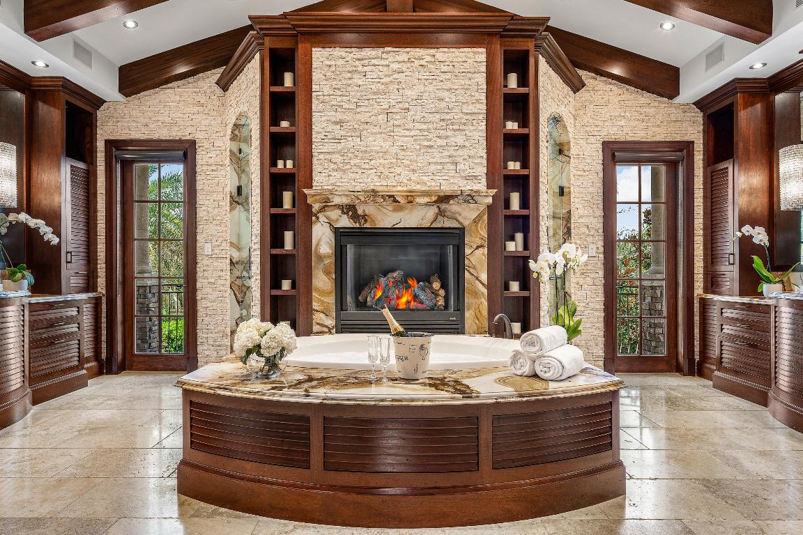 LIGHTHOUSE POINT 3RD SEC - Residential