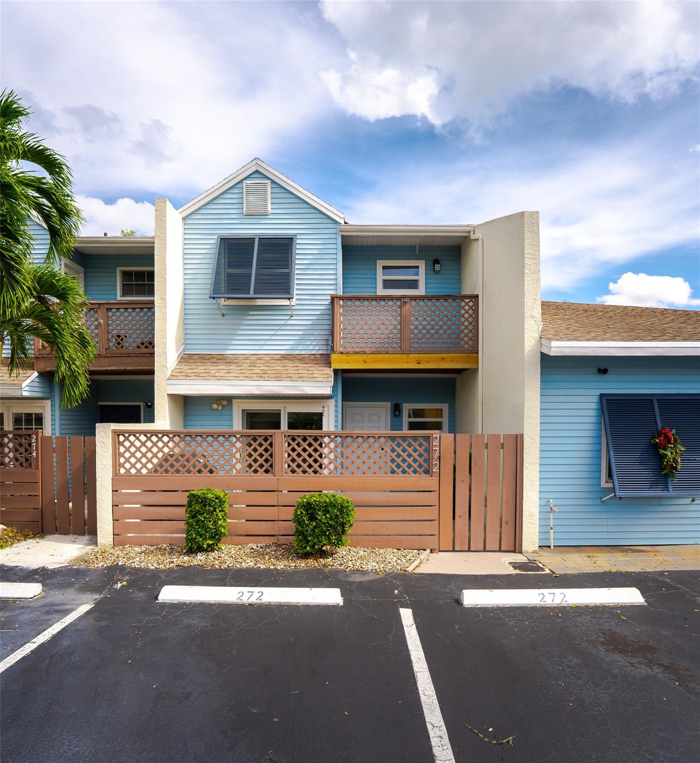 Coconut Key Townhomes - Residential