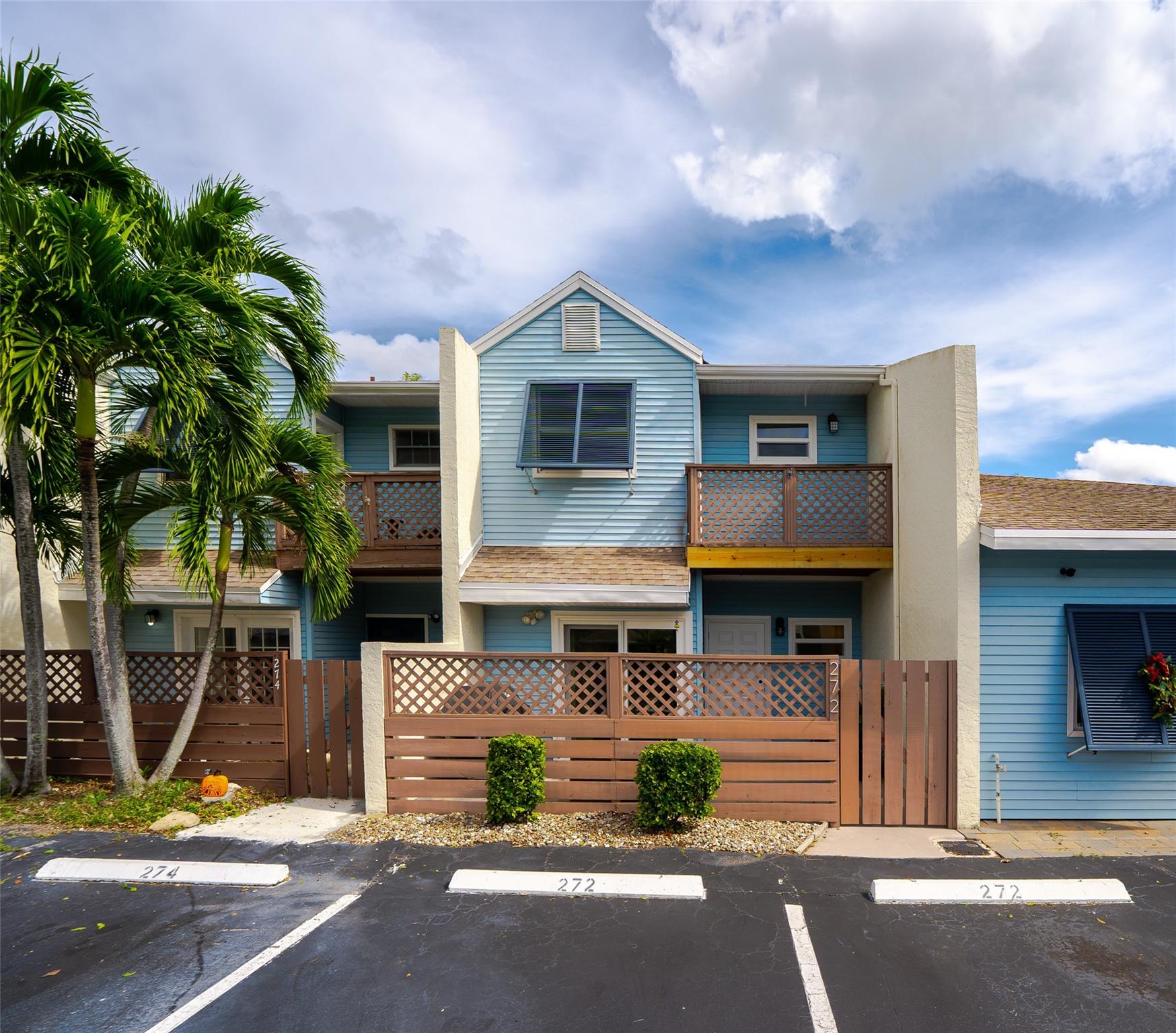 Coconut Key Townhomes - Residential