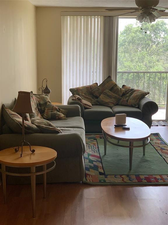 OMEGA CONDO NO 1 - Residential