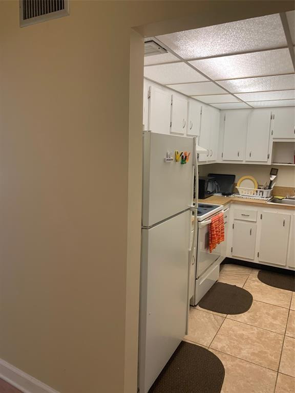 OMEGA CONDO NO 1 - Residential