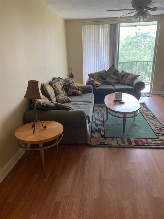 OMEGA CONDO NO 1 - Residential