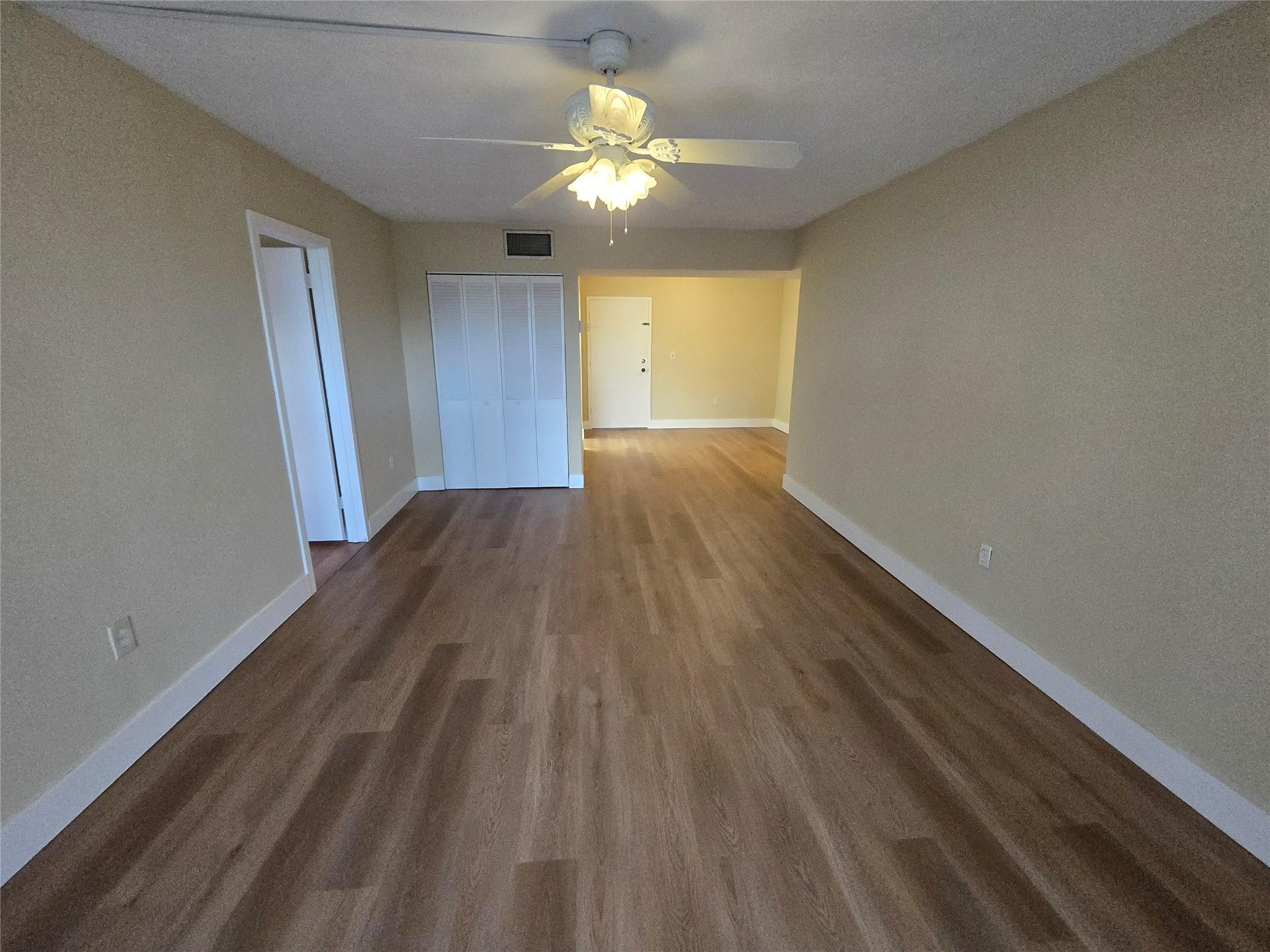 OMEGA CONDO NO 1 - Residential