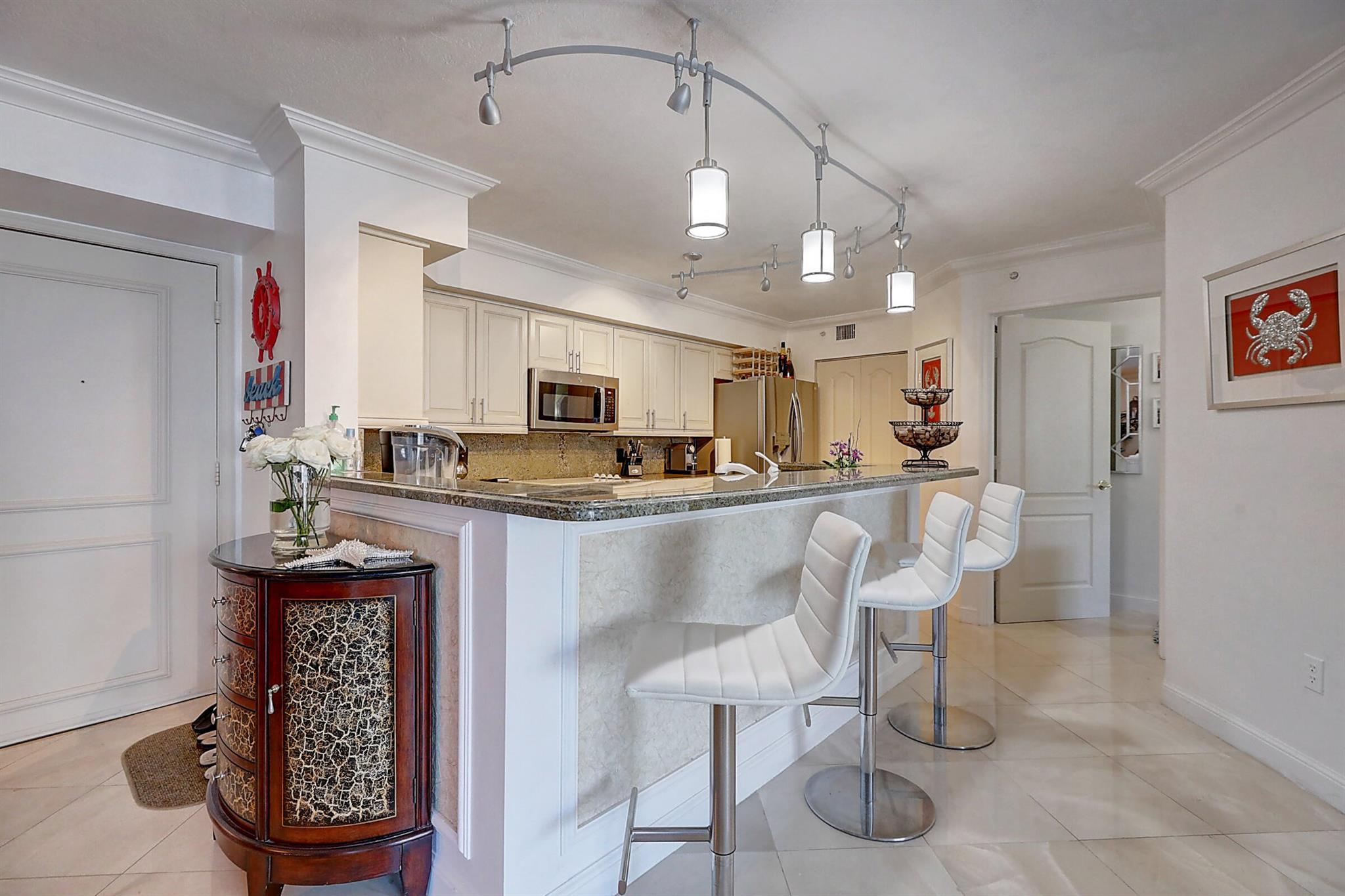 HIGHLAND BEACH CLUB CONDO - Residential Lease