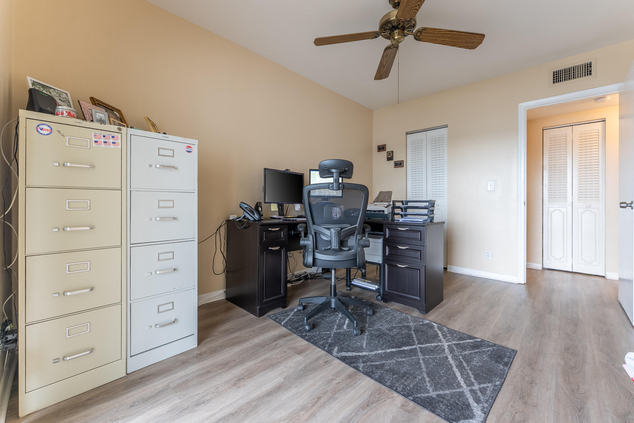 MURRY HILLS APT BLDG CONDO - Residential