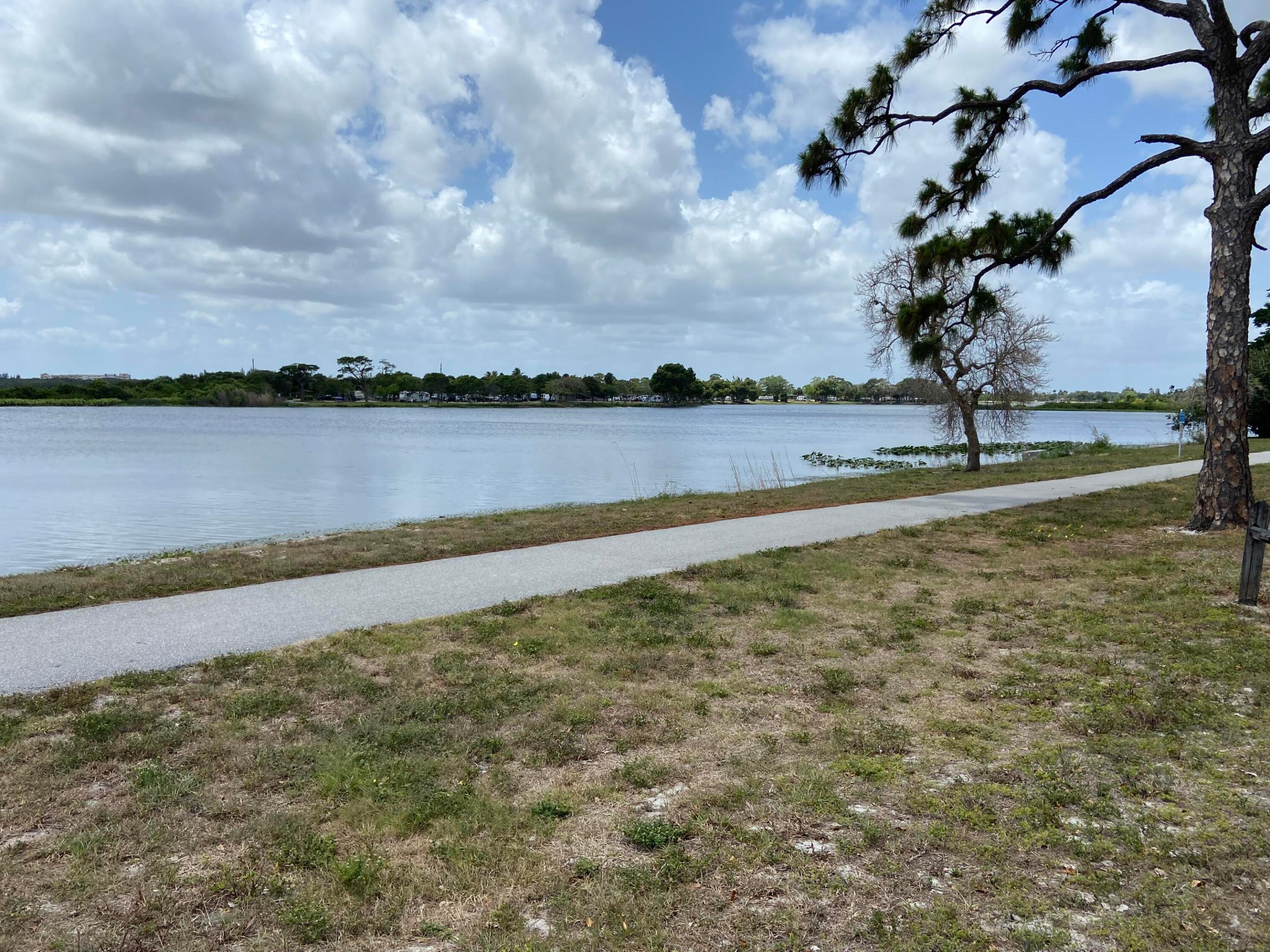 MURRY HILLS APT BLDG CONDO - Residential