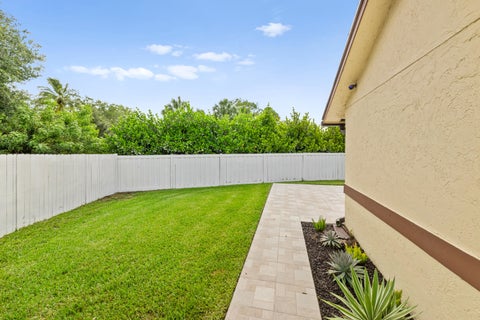 Tiny photo for 1672 Hawthorne Place, Wellington, FL 33414 (MLS # B26079542)