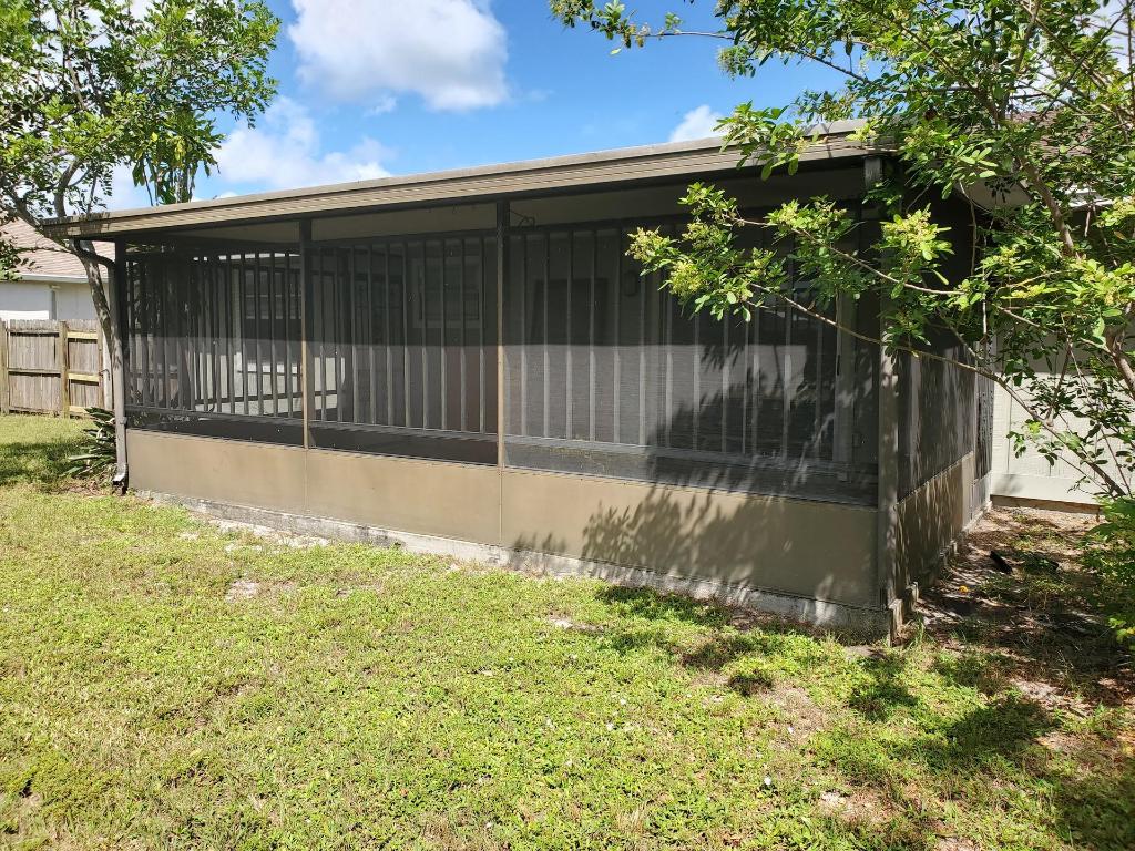 PORT ST LUCIE SECTION 9 - Residential Lease