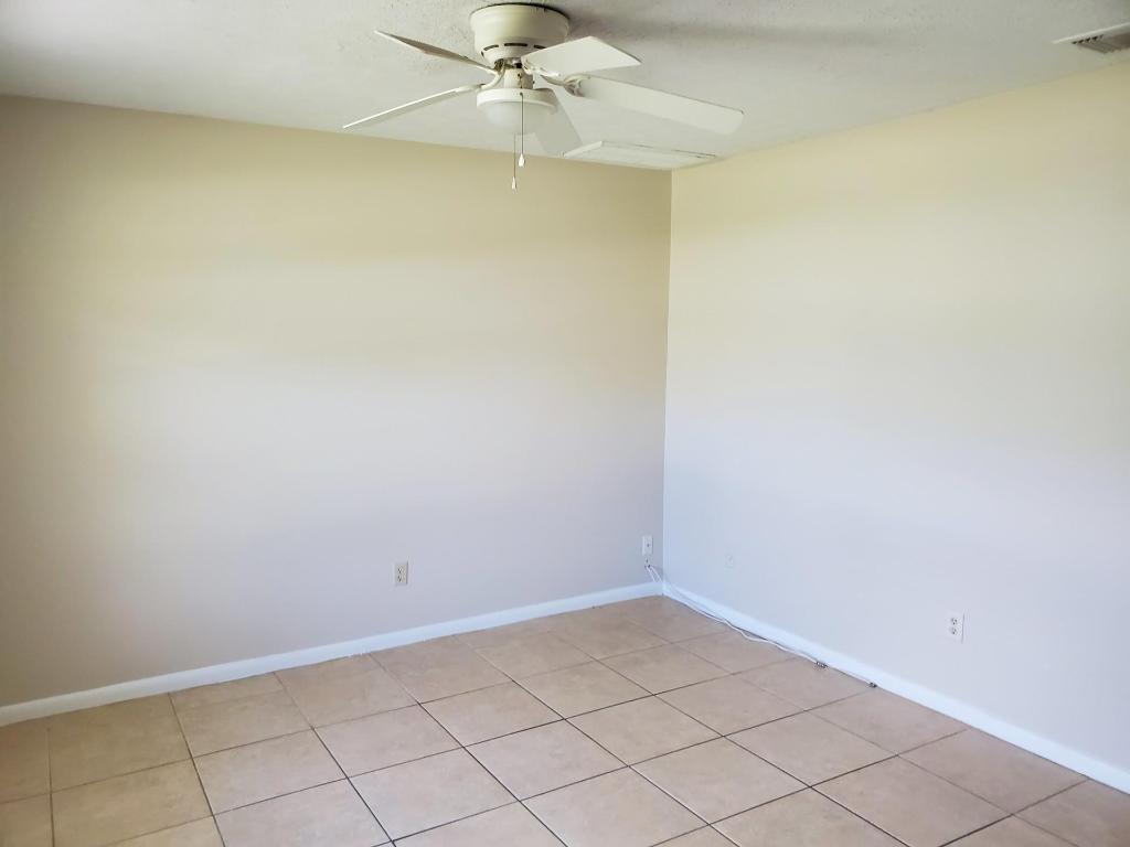 PORT ST LUCIE SECTION 9 - Residential Lease