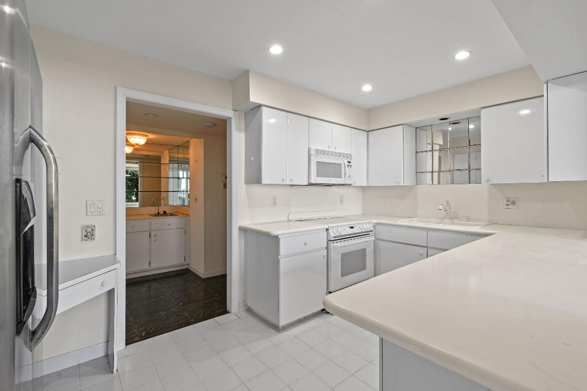 OLD PORT COVE CONDO FIVE - Residential