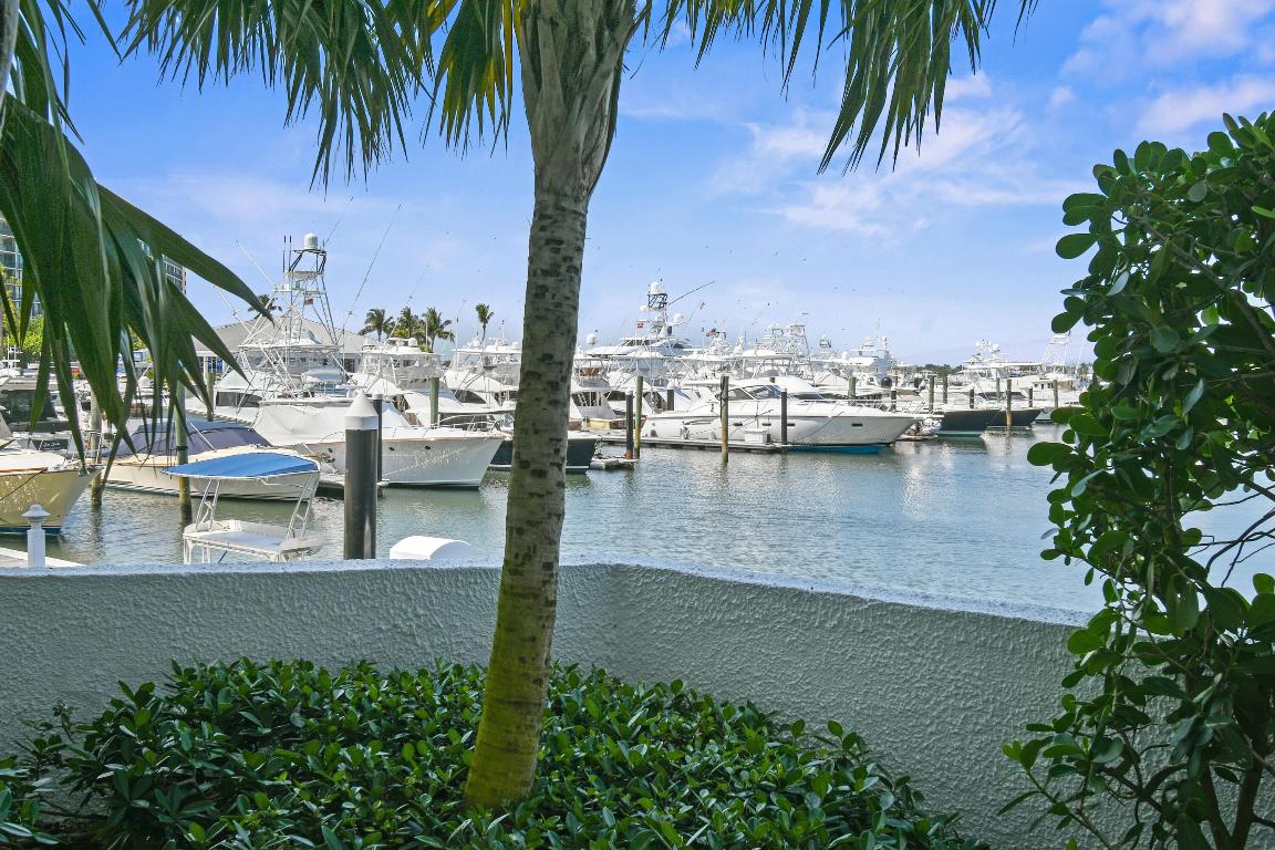 OLD PORT COVE CONDO FIVE - Residential