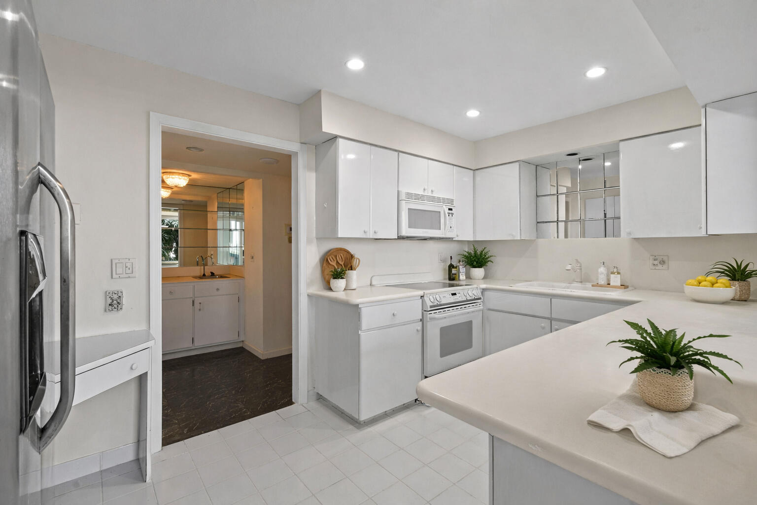 OLD PORT COVE CONDO FIVE - Residential