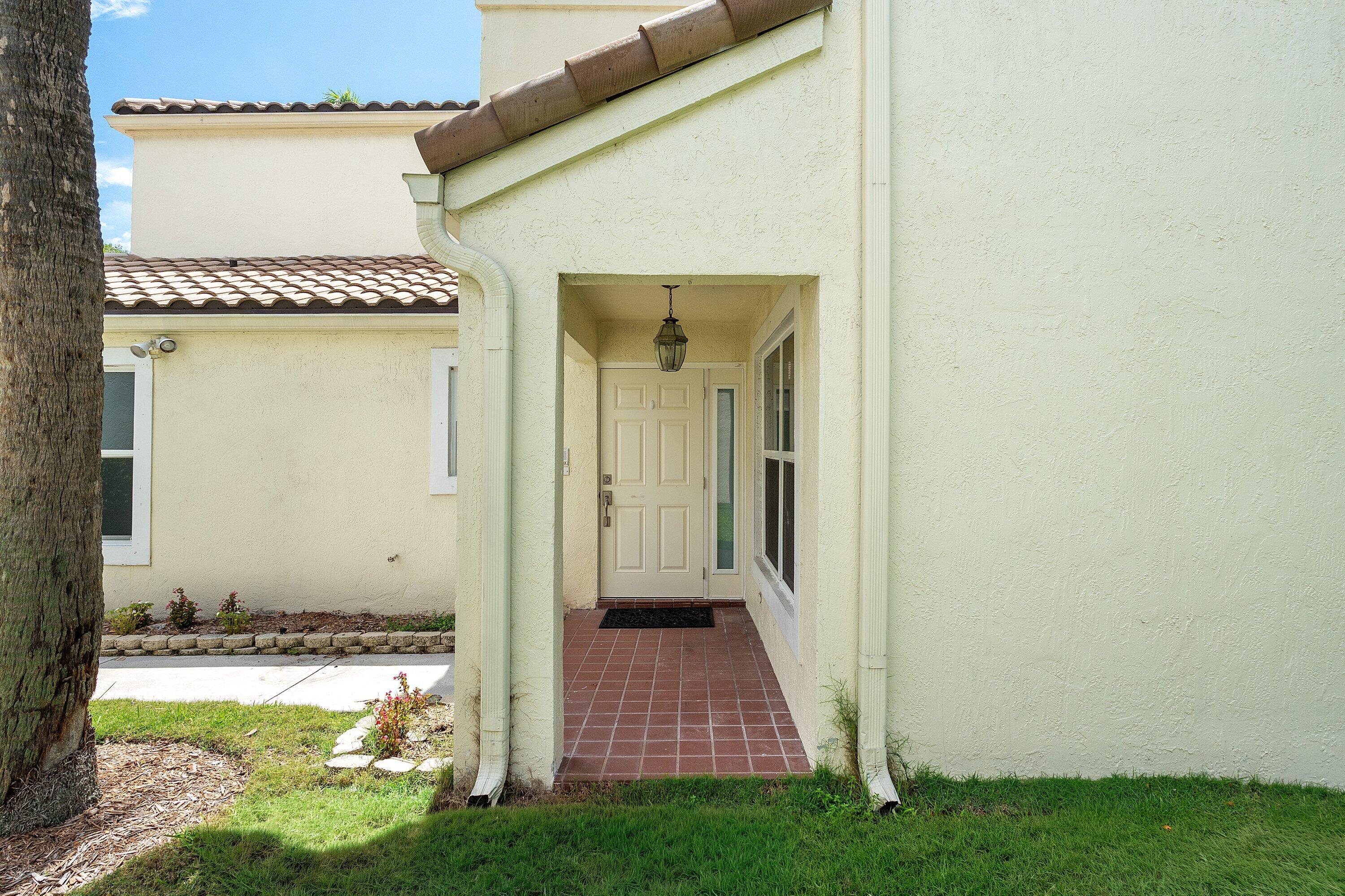Properties | Stephanie Kaufman 6240 NW 76th Court