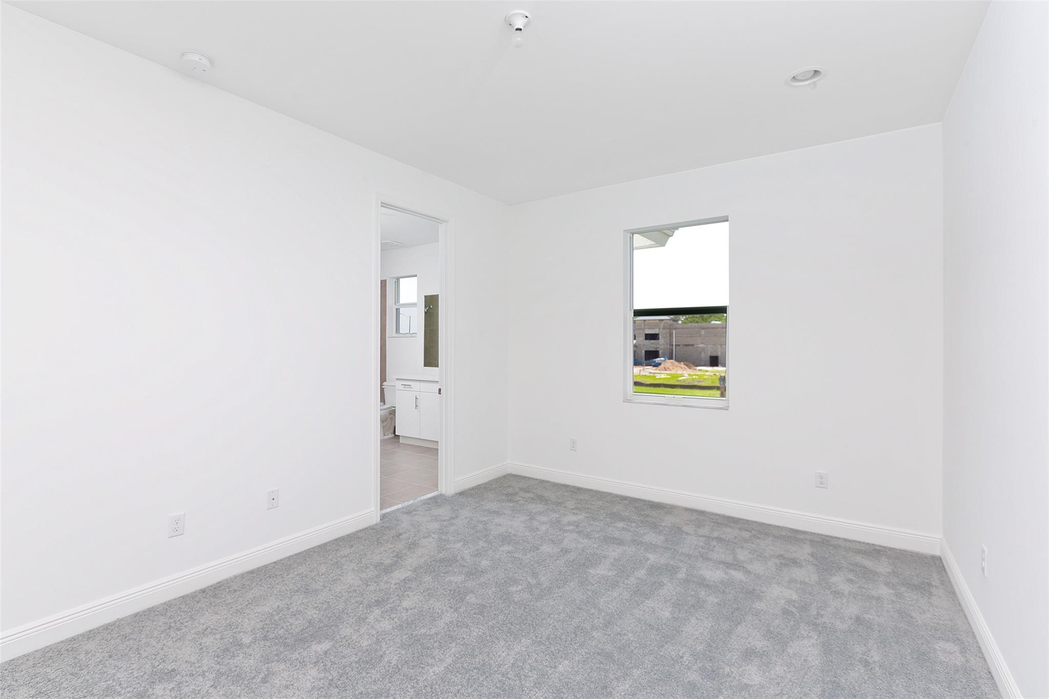 IN THE PINES - Residential Lease