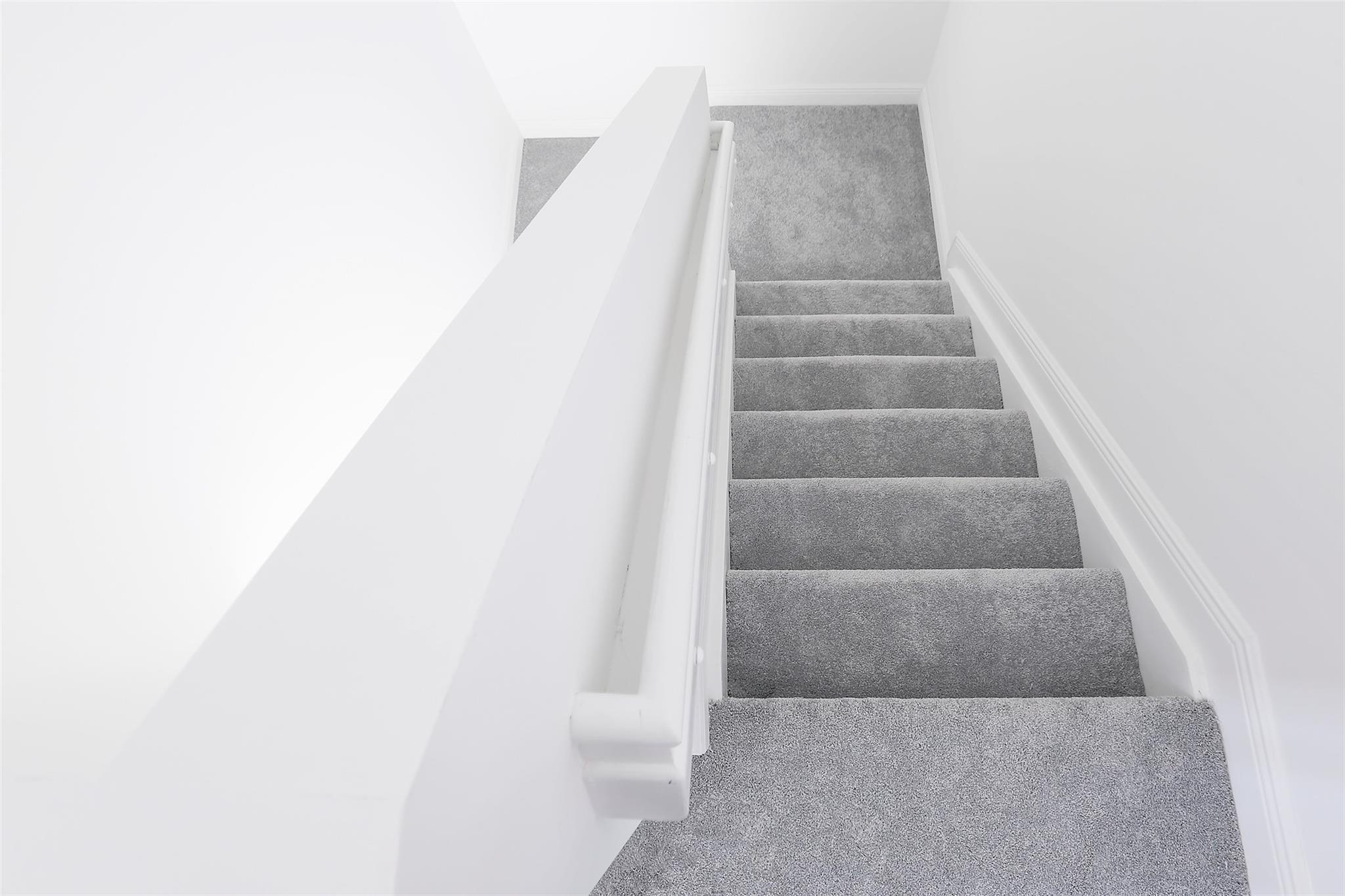 IN THE PINES - Residential Lease