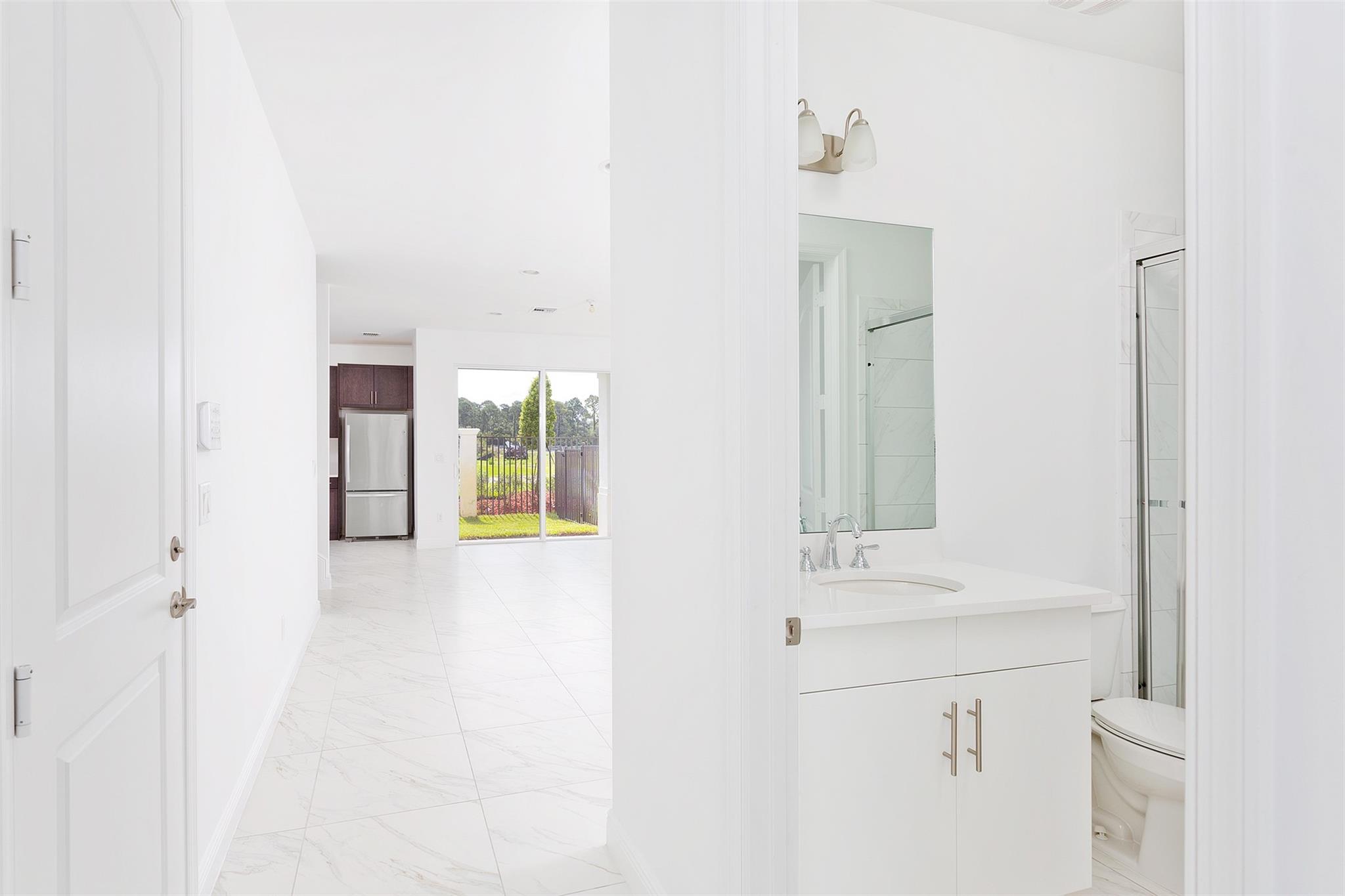 IN THE PINES - Residential Lease