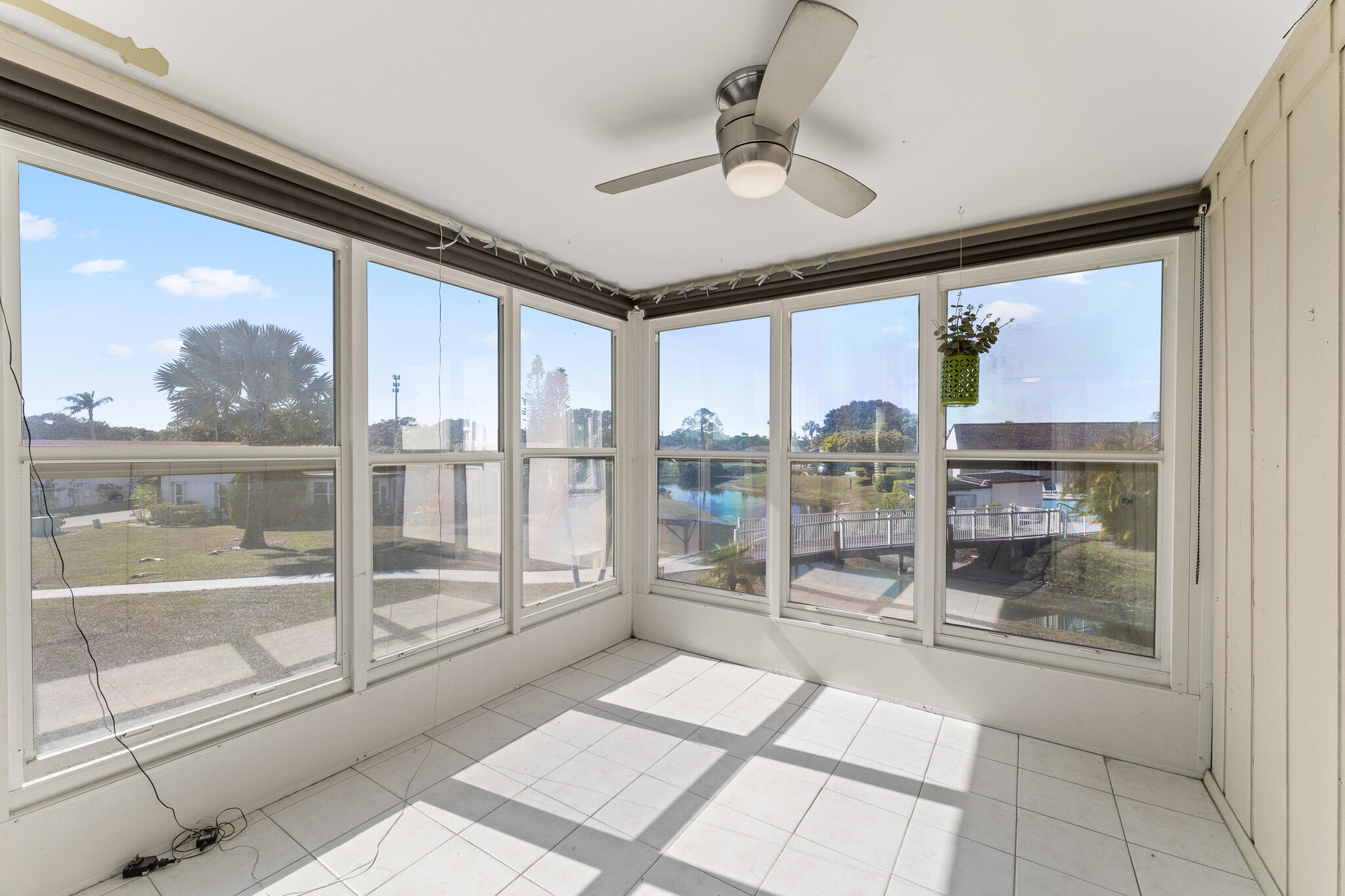 TWIN LAKES SOUTH & TOWN VILLAS CONDO - Residential