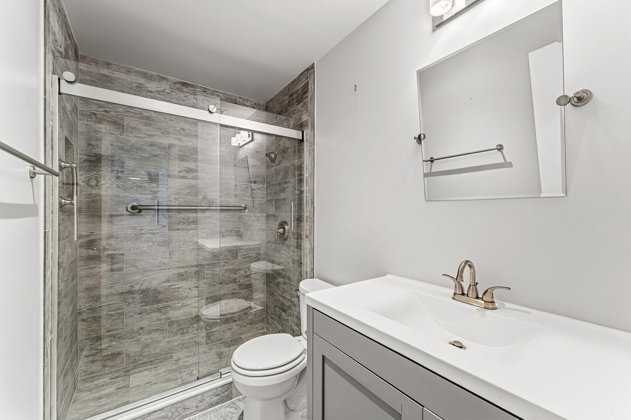 TWIN LAKES SOUTH & TOWN VILLAS CONDO - Residential