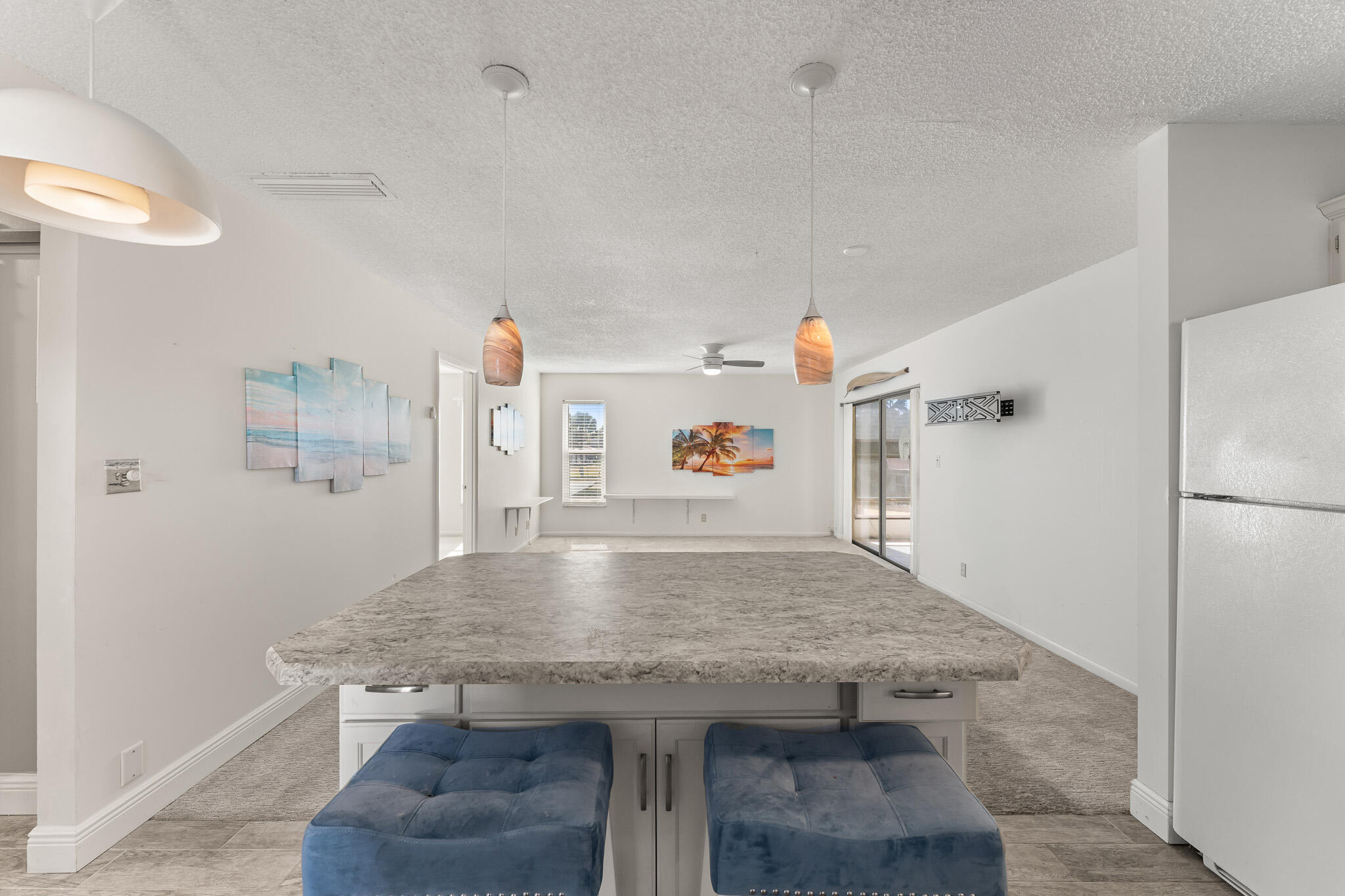 TWIN LAKES SOUTH & TOWN VILLAS CONDO - Residential