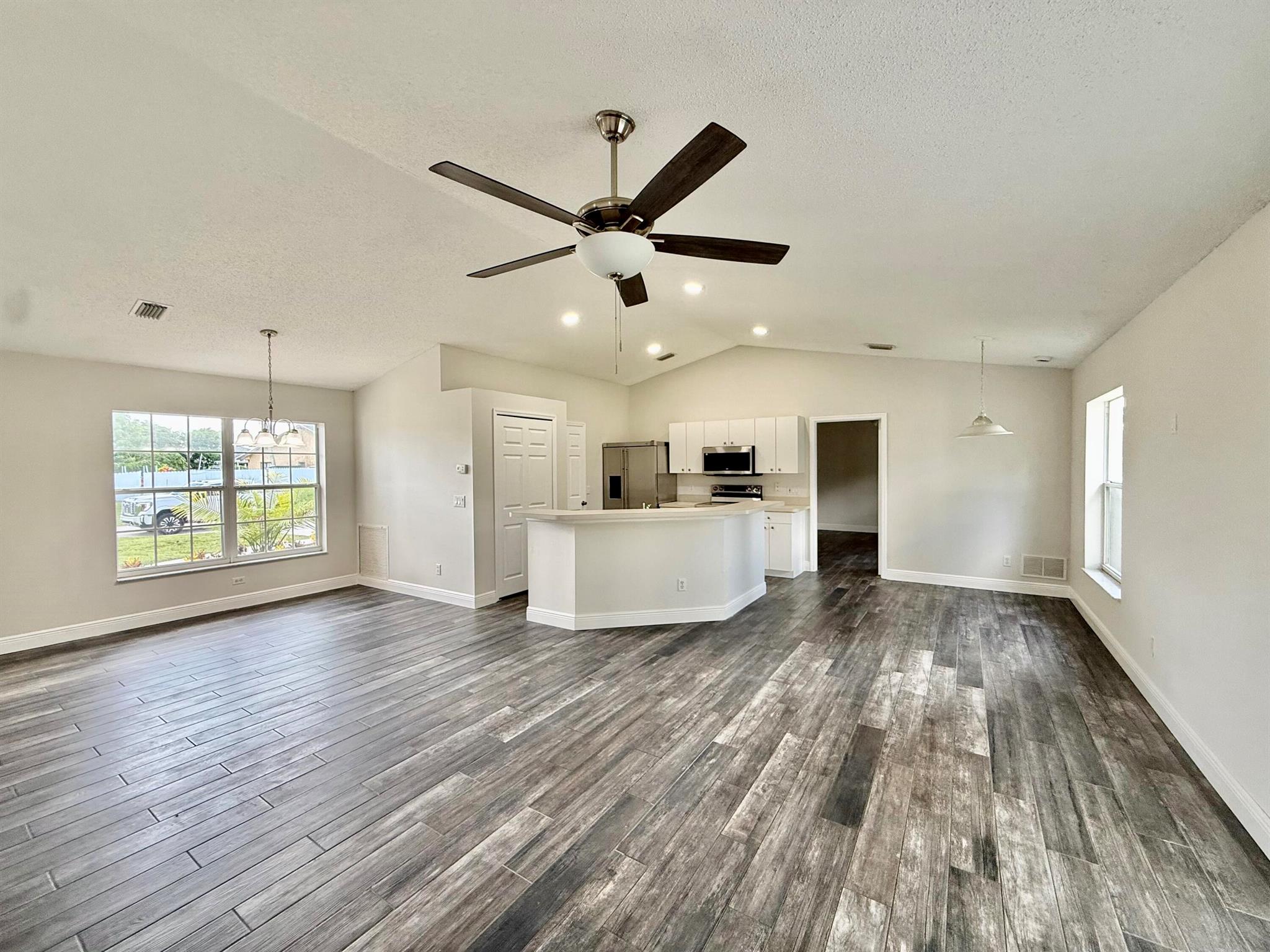 PORT ST LUCIE SECTION 15 - Residential