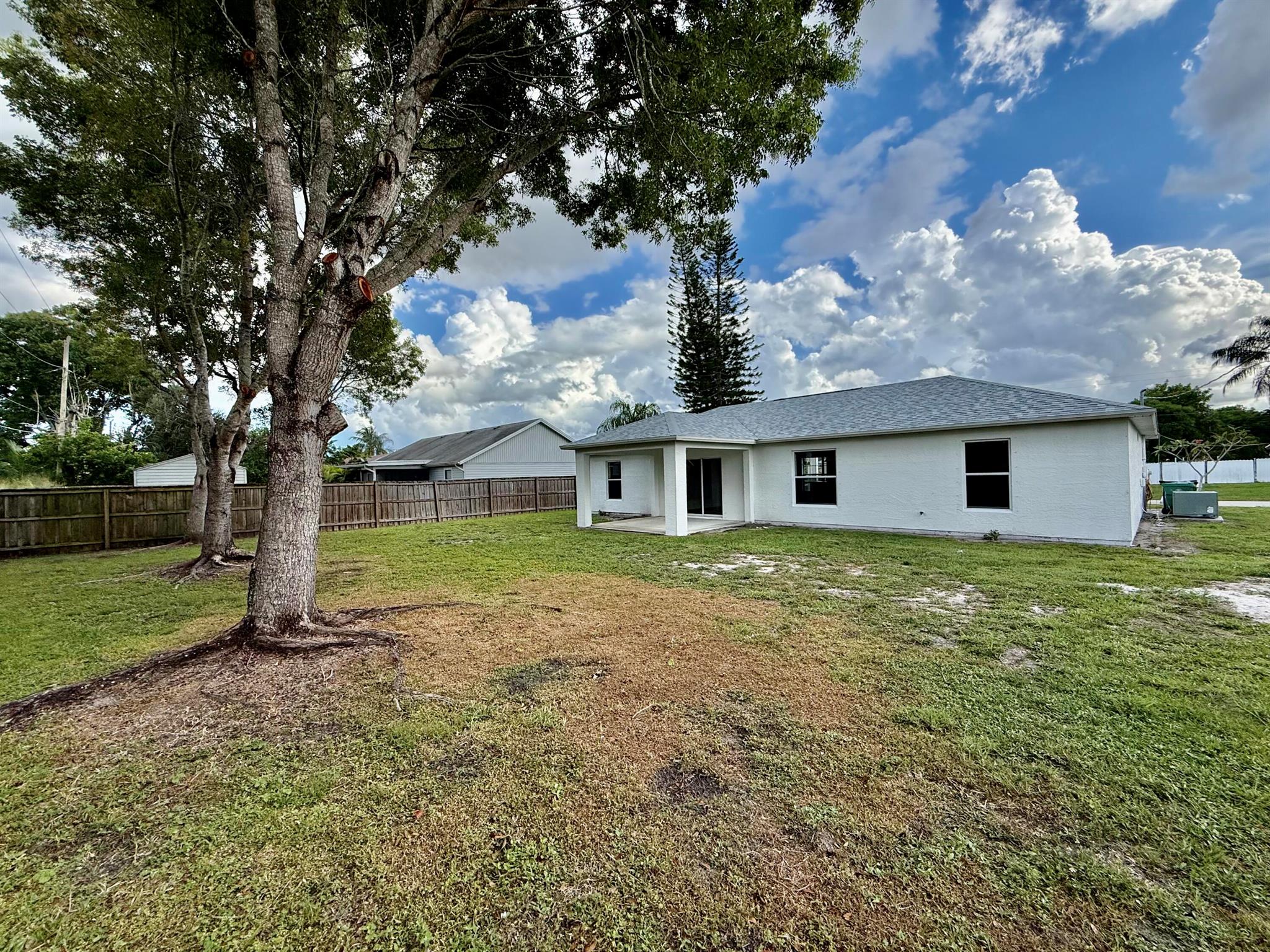 PORT ST LUCIE SECTION 15 - Residential