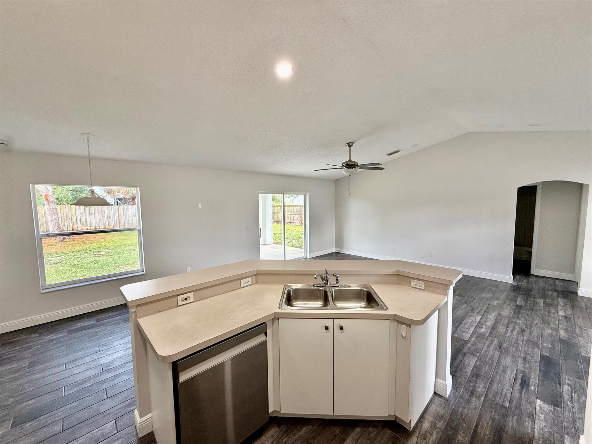 PORT ST LUCIE SECTION 15 - Residential