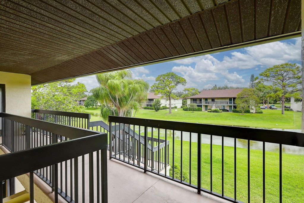 Photo of 6299 Chasewood Drive #G, Jupiter, FL 33458 (MLS # B26024628)